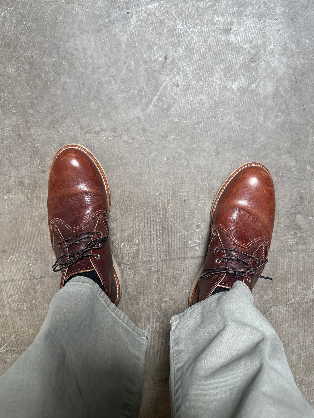 Photo by rb_sampson on November 10, 2025 of the Red Wing Work Chukka in S.B. Foot Briar Oil Slick.