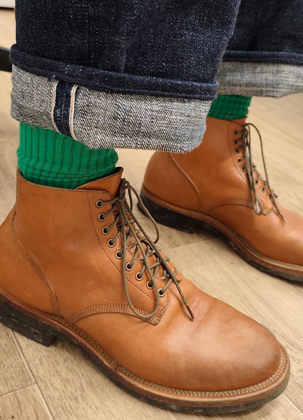 Photo by olgi on October 27, 2025 of the Viberg N1 in Maryam Cuoio Horsebutt.