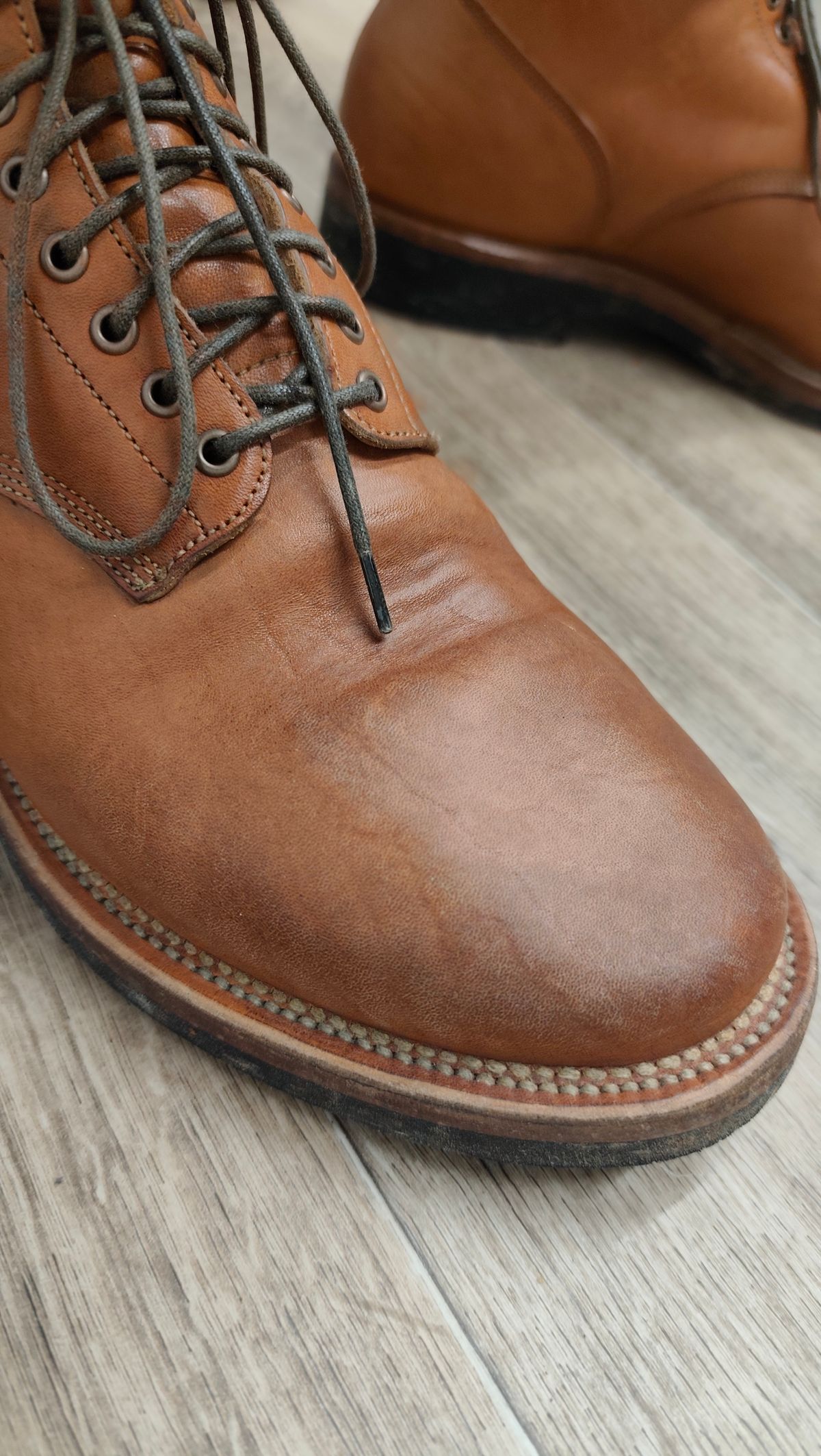 Photo by olgi on October 27, 2025 of the Viberg N1 in Maryam Cuoio Horsebutt.