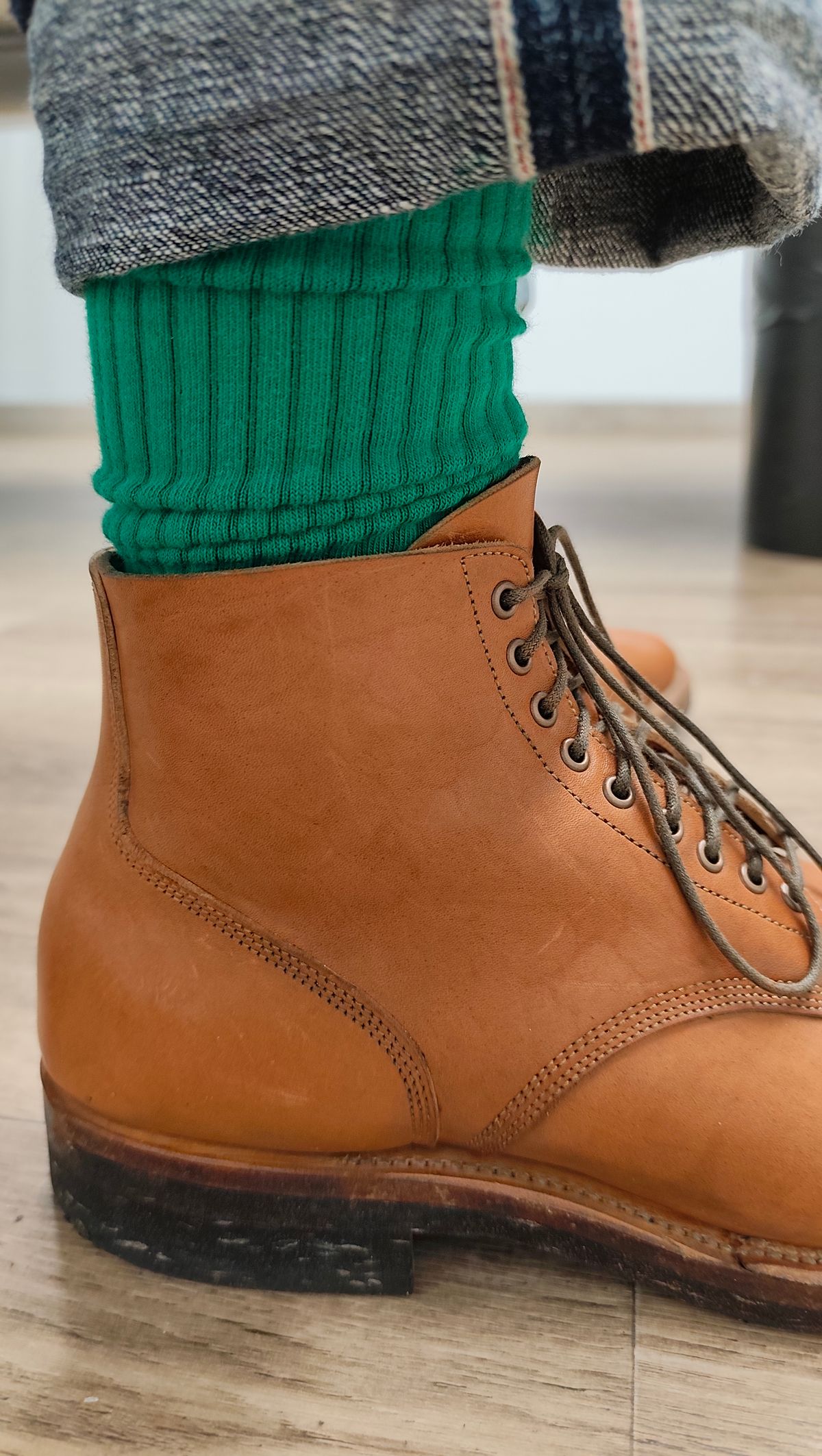 Photo by olgi on October 27, 2025 of the Viberg N1 in Maryam Cuoio Horsebutt.