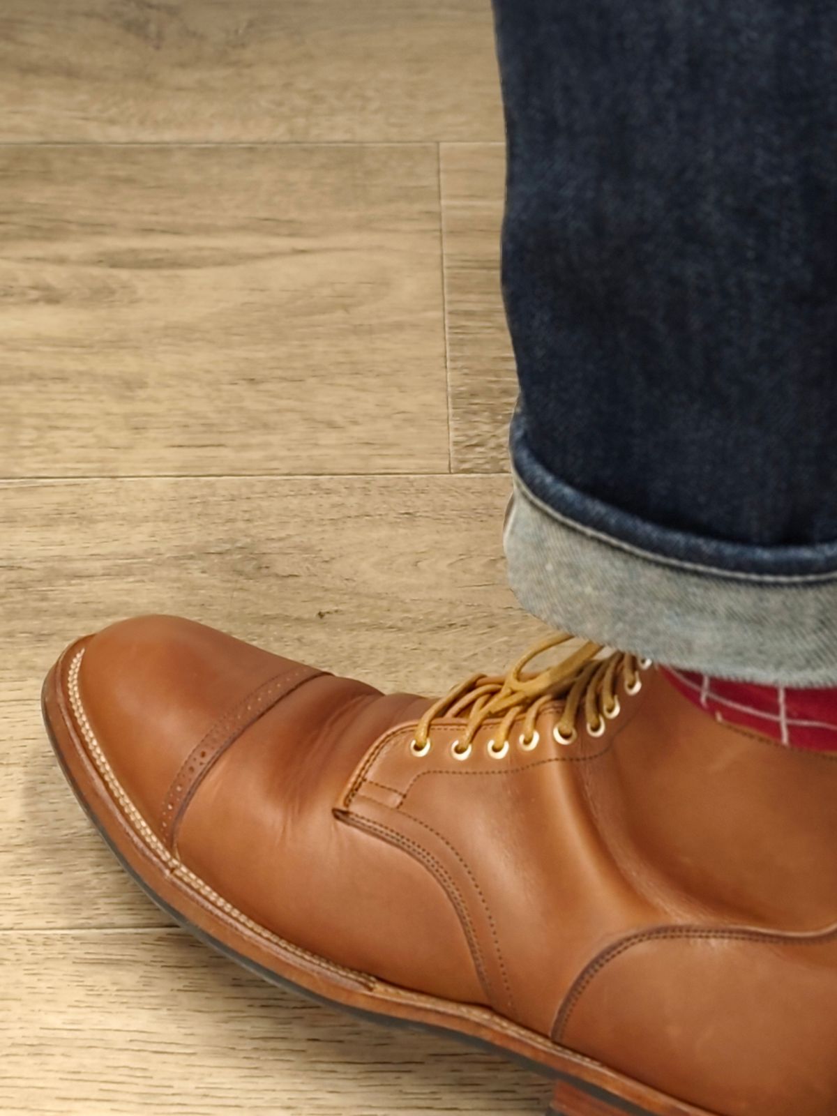 Photo by olgi on December 18, 2025 of the Viberg Service Boot BCT in Tempesti Elbamatt.