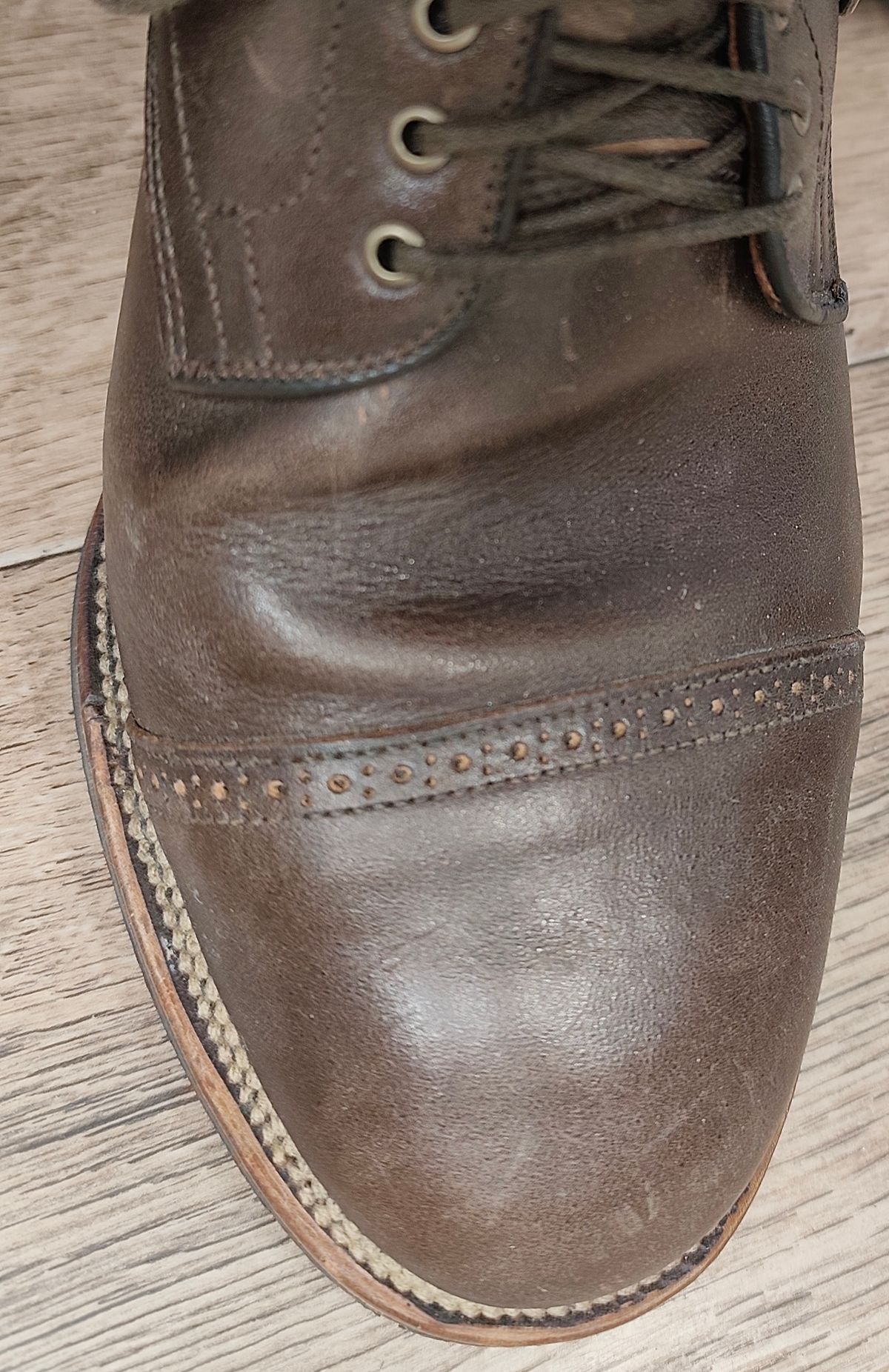 Photo by olgi on November 7, 2025 of the Viberg Service Boot in Maryam Moss Horsebutt.