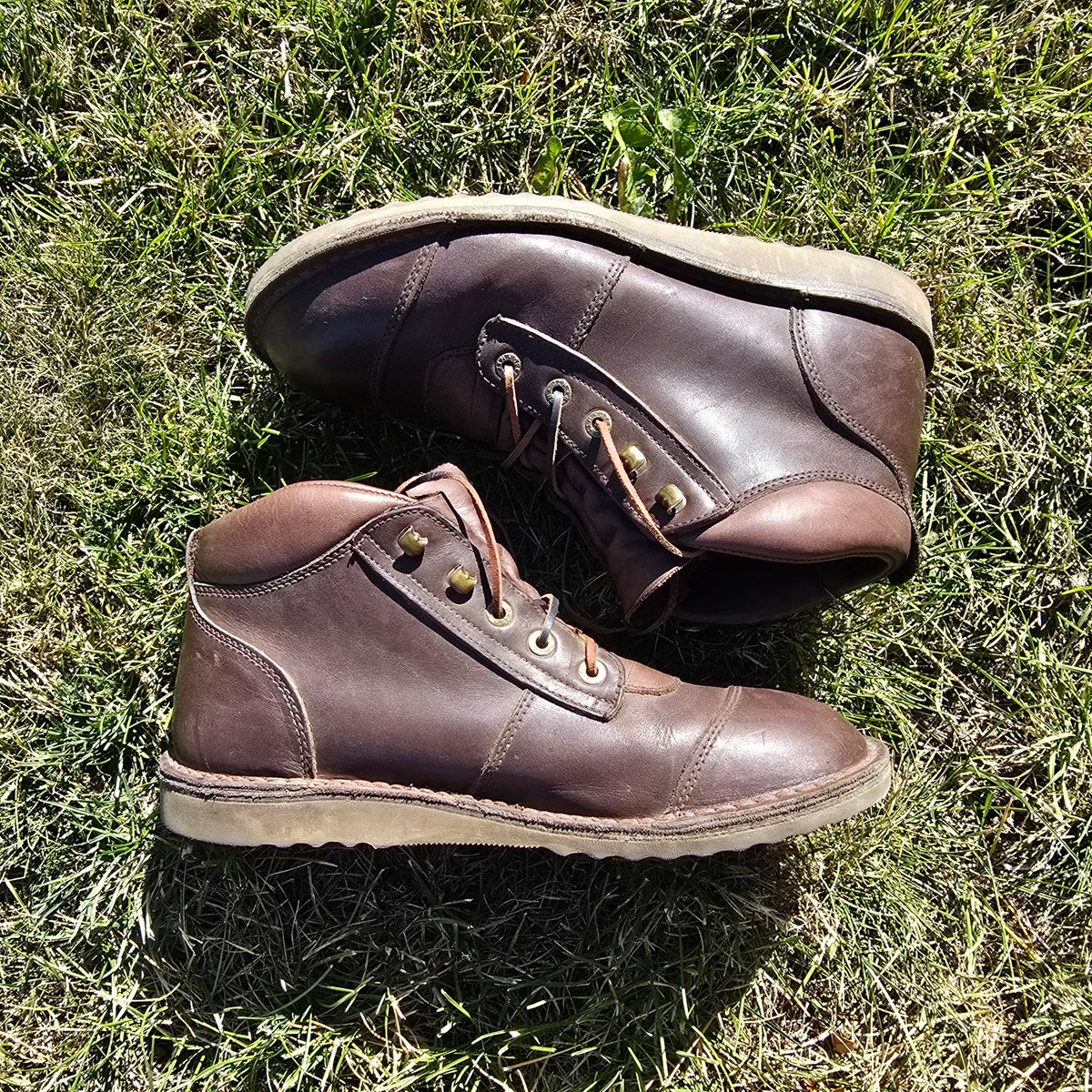 Photo by Elliot on October 12, 2024 of the Jim Green African Ranger in Brown Full Grain.