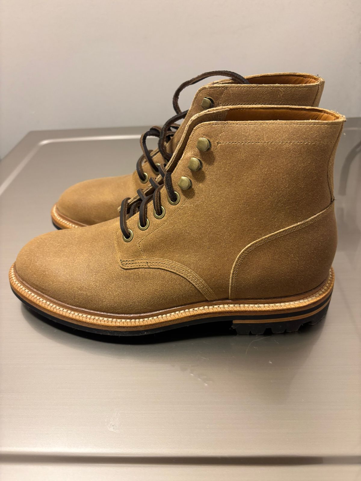Photo by ZFitzGolf on December 3, 2025 of the Grant Stone Diesel Boot in C.F. Stead Natural Waxy Commander Suede.