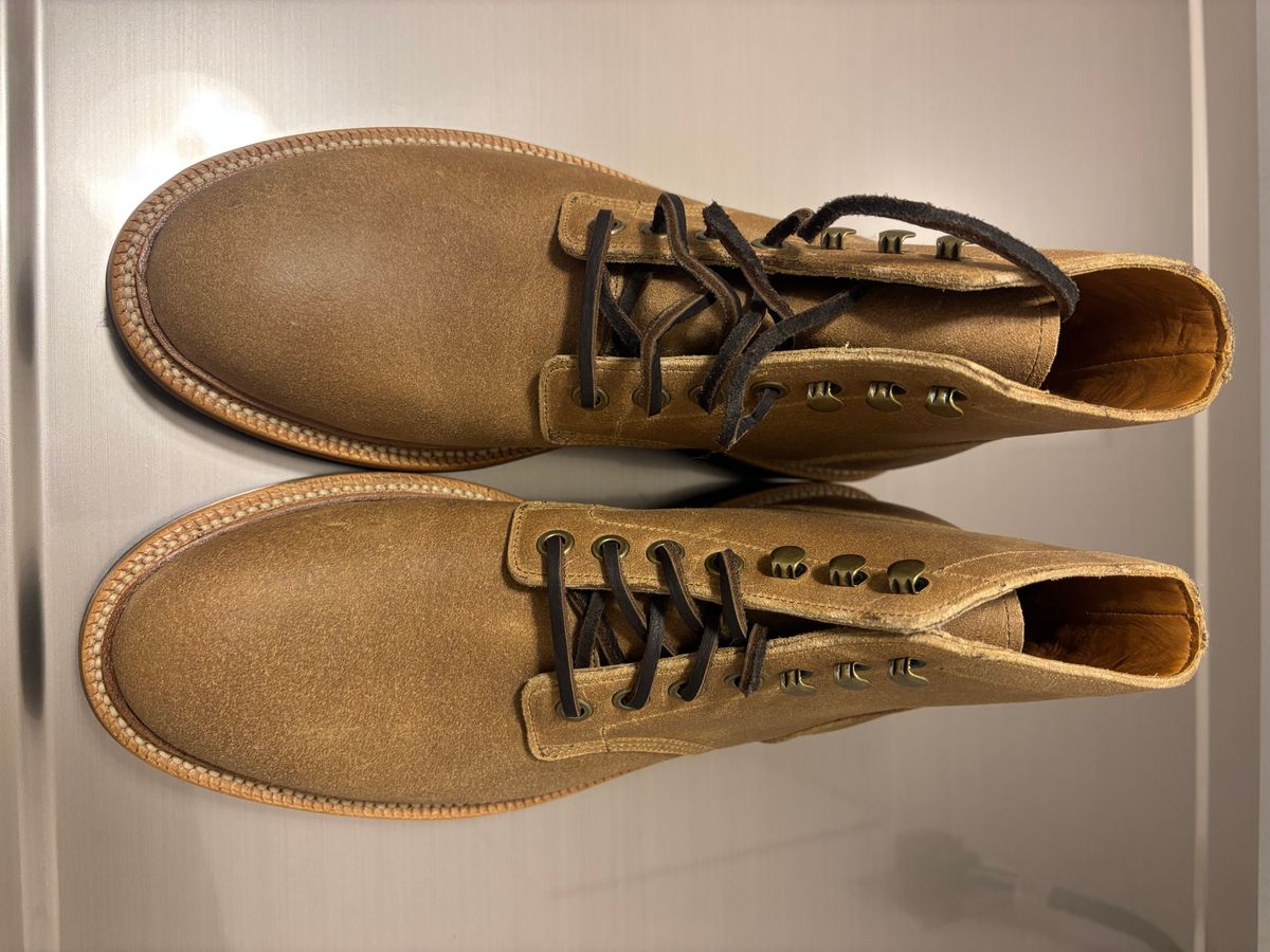 Photo by ZFitzGolf on December 3, 2025 of the Grant Stone Diesel Boot in C.F. Stead Natural Waxy Commander Suede.