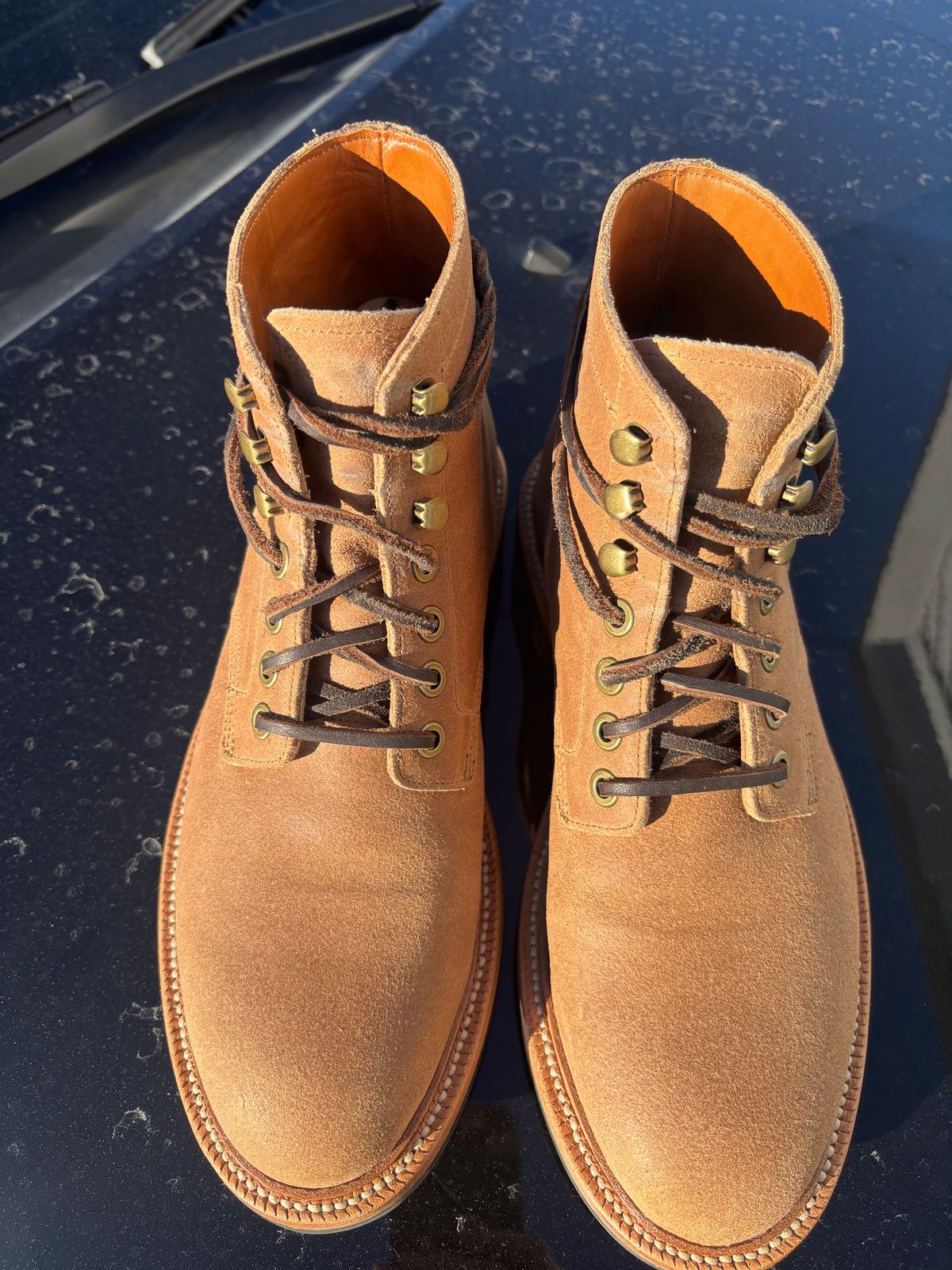Photo by ZFitzGolf on December 21, 2025 of the Grant Stone Diesel Boot in C.F. Stead Natural Waxy Commander Suede.