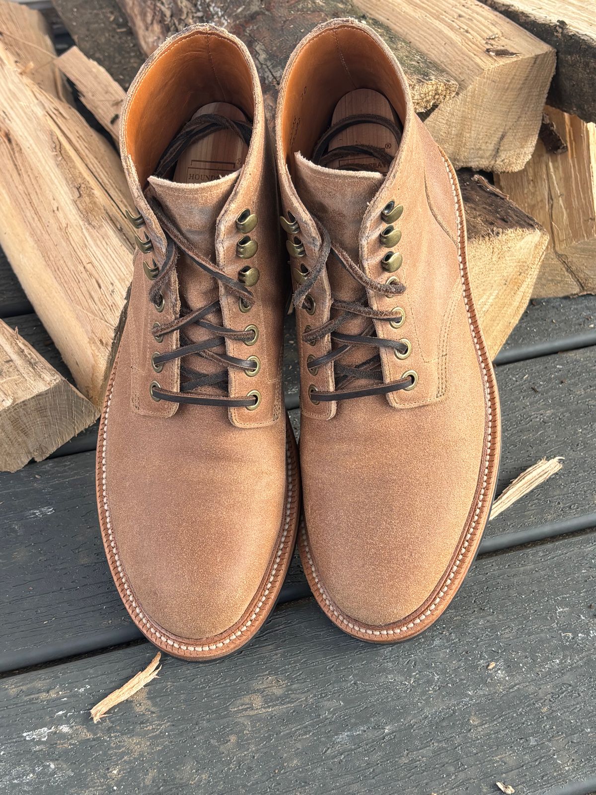 Photo by ZFitzGolf on January 4, 2026 of the Grant Stone Diesel Boot in C.F. Stead Natural Waxy Commander Suede.