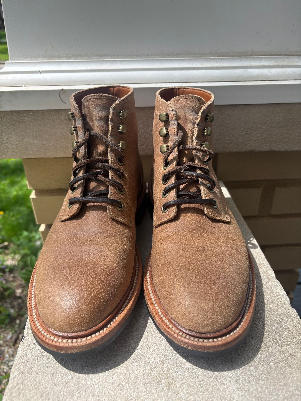 Photo by ZFitzGolf on April 23, 2026 of the Grant Stone Diesel Boot in C.F. Stead Natural Waxy Commander Suede.