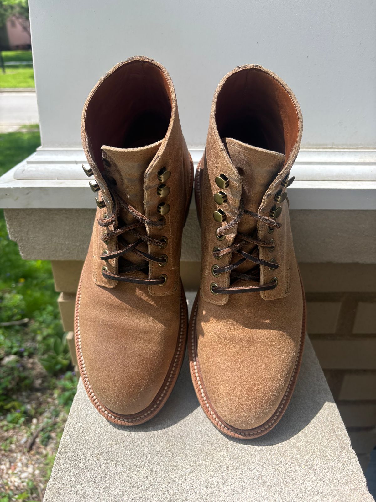 Photo by ZFitzGolf on April 23, 2026 of the Grant Stone Diesel Boot in C.F. Stead Natural Waxy Commander Suede.