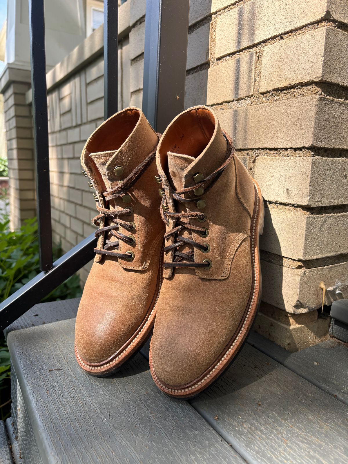 Photo by ZFitzGolf on June 3, 2026 of the Grant Stone Diesel Boot in C.F. Stead Natural Waxy Commander Suede.