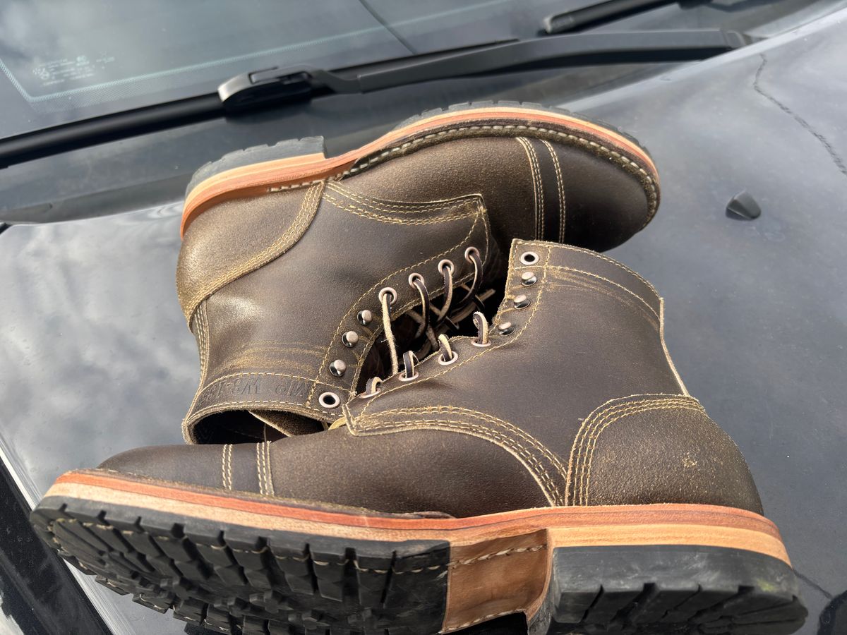 Photo by ZFitzGolf on November 1, 2025 of the White's MP-Sherman Toe Cap in Horween Olive Waxed Flesh.