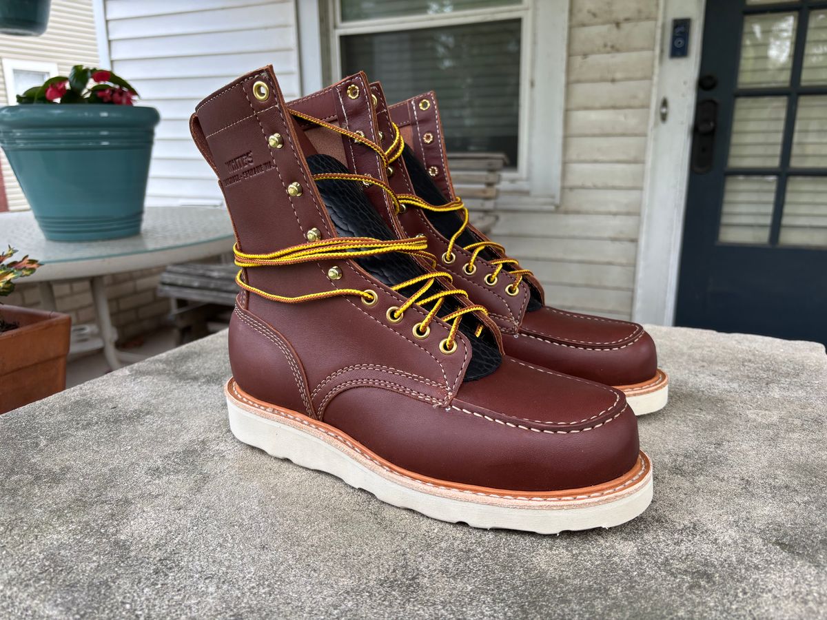 Photo by ZFitzGolf on May 3, 2025 of the White's Perry 8" in Seidel Red Dog Oil Tan.