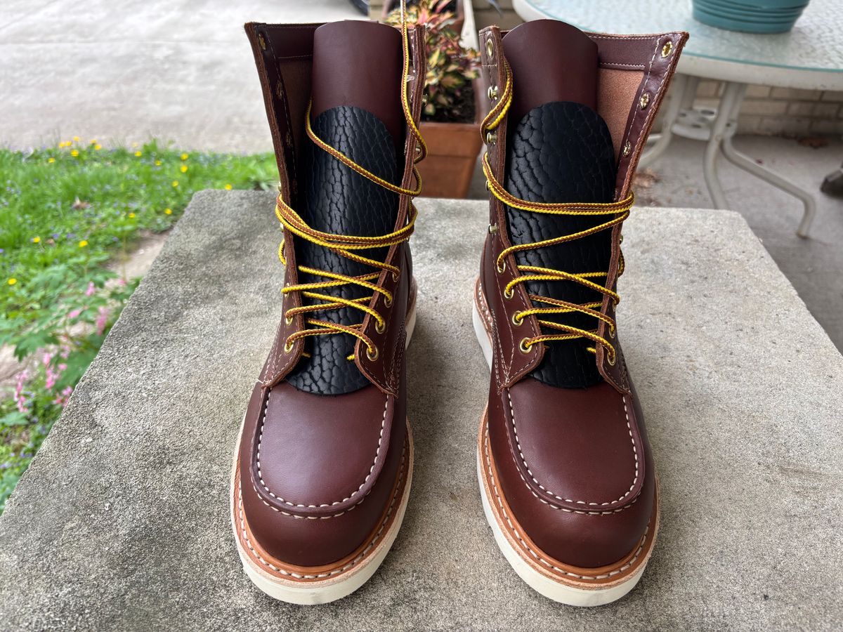 Photo by ZFitzGolf on May 3, 2025 of the White's Perry 8" in Seidel Red Dog Oil Tan.