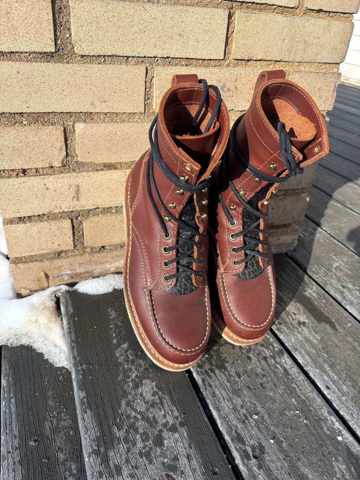 Photo by ZFitzGolf on February 8, 2026 of the White's Perry 8" in Seidel Red Dog Oil Tan.
