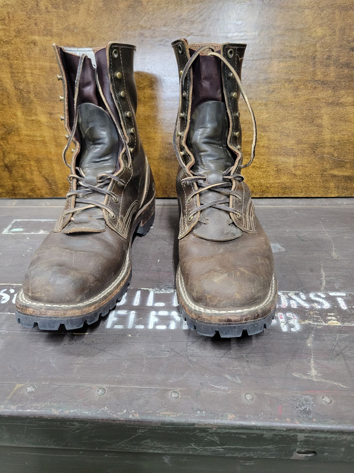 Photo by Cecilk on April 2, 2026 of the Nicks MTO in Wickett & Craig Olive Double Stuffed.