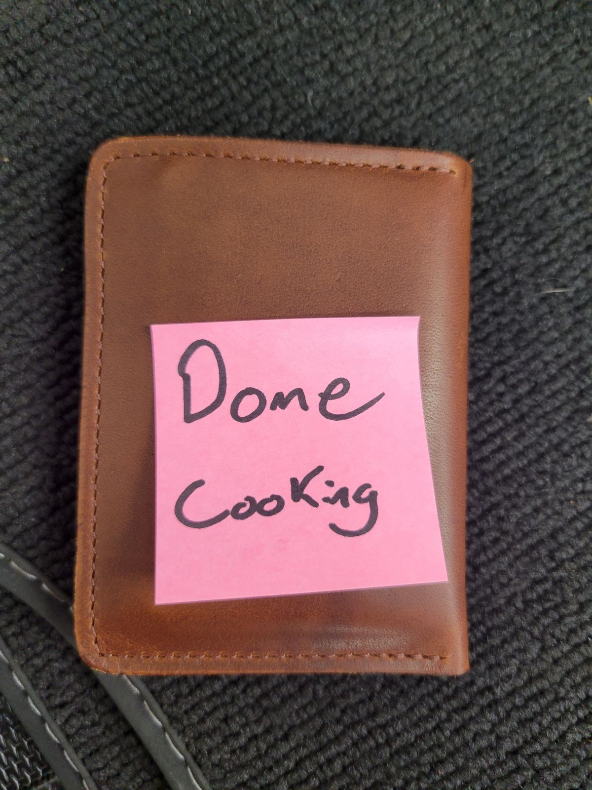 Photo by Cecilk on November 1, 2025 of the Ashland Leather Vertical Bugs Moran Wallet in Horween Brown Veg Tanned.