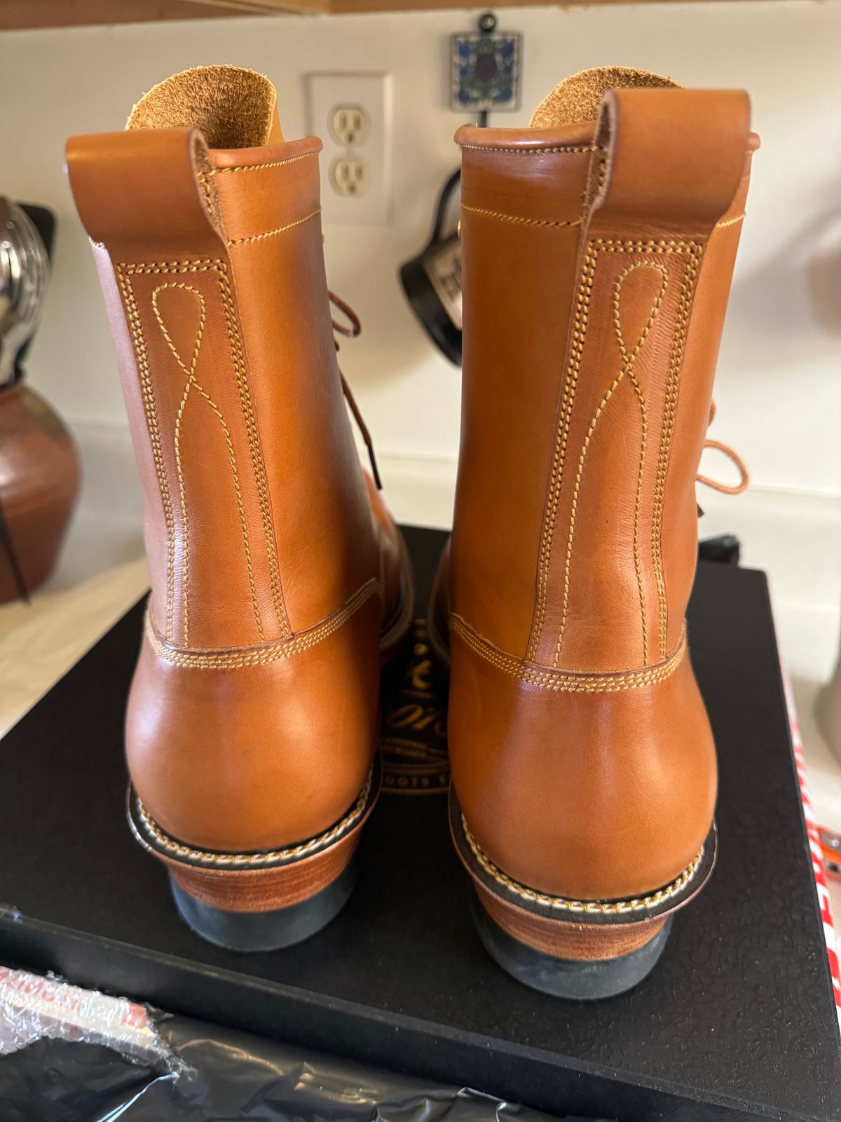 Photo by SlurryB on October 7, 2024 of the Fortis Boots Goldrush in Badalassi Carlo Cognac Minerva.