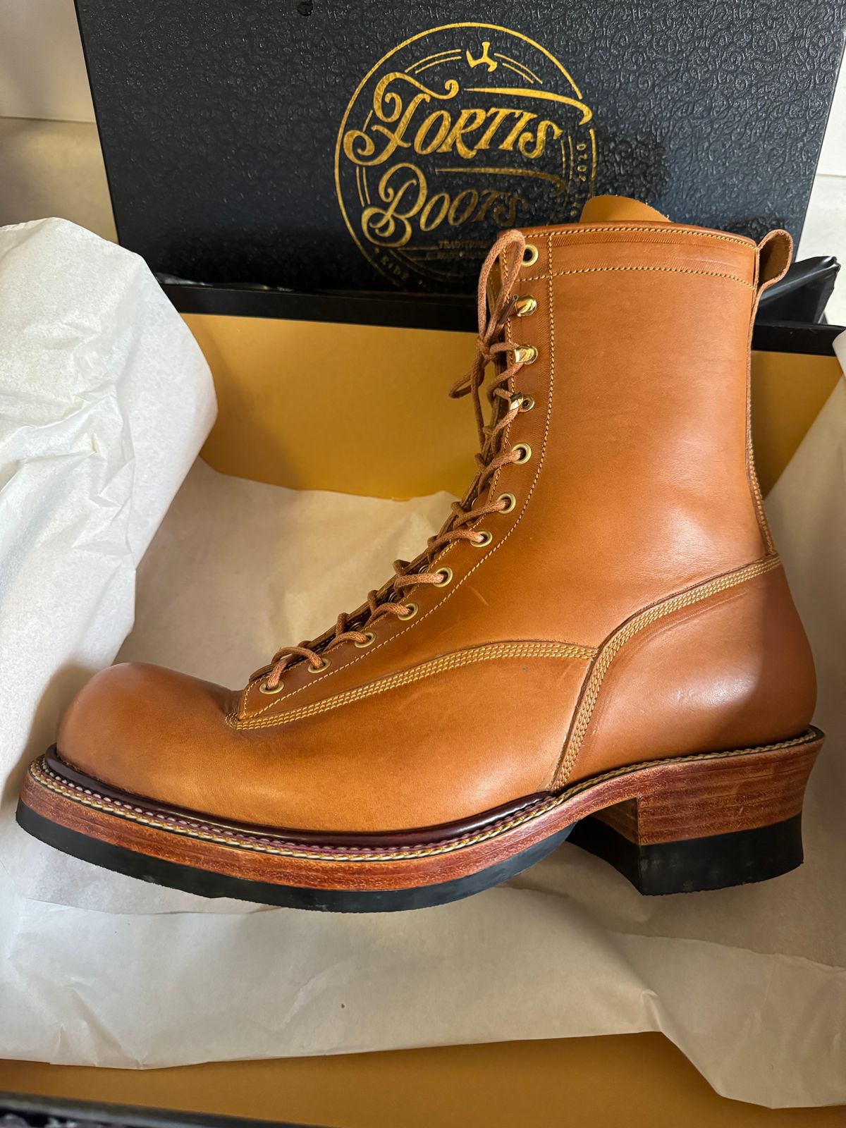 Photo by SlurryB on October 7, 2024 of the Fortis Boots Goldrush in Badalassi Carlo Cognac Minerva.