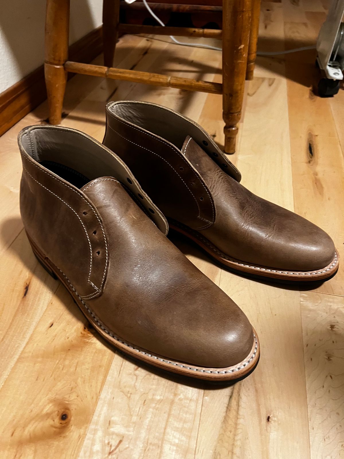 Photo by congressmancuff on November 12, 2022 of the White's Kinney Chukka in Horween Natural Chromexcel.