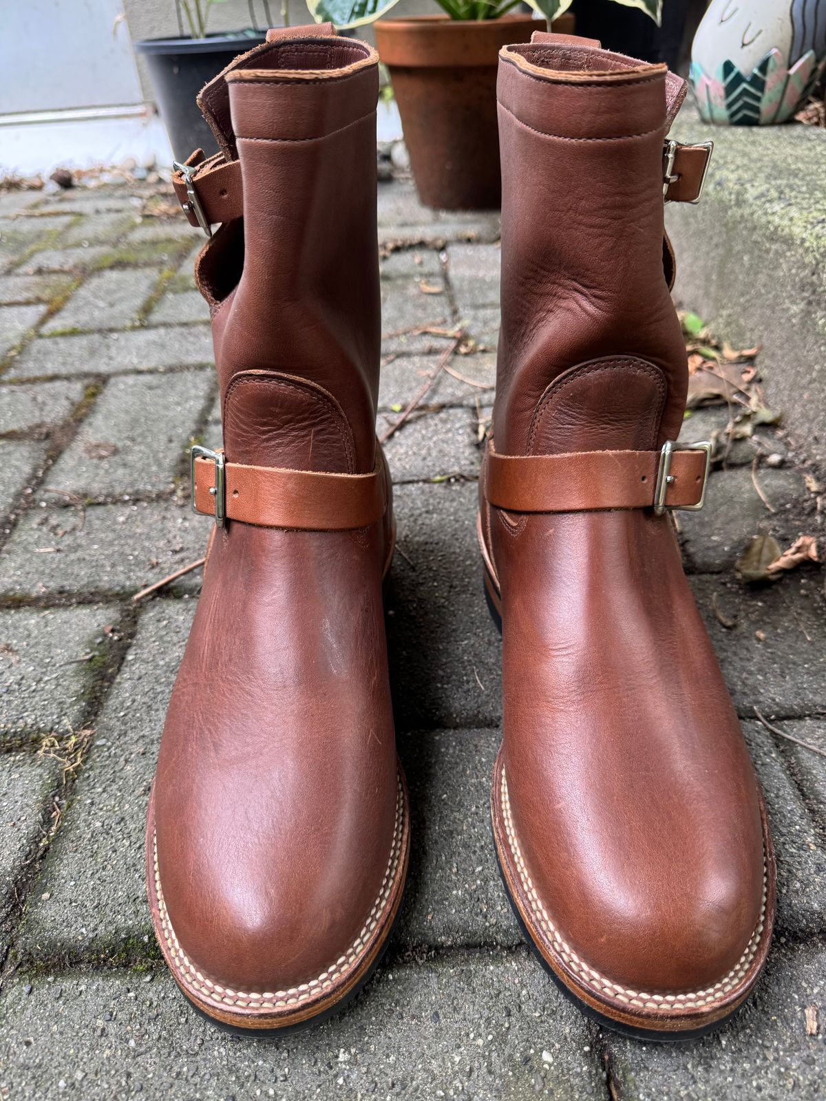 Photo by congressmancuff on October 3, 2025 of the Viberg Engineer in Horween Crust Chromexcel.