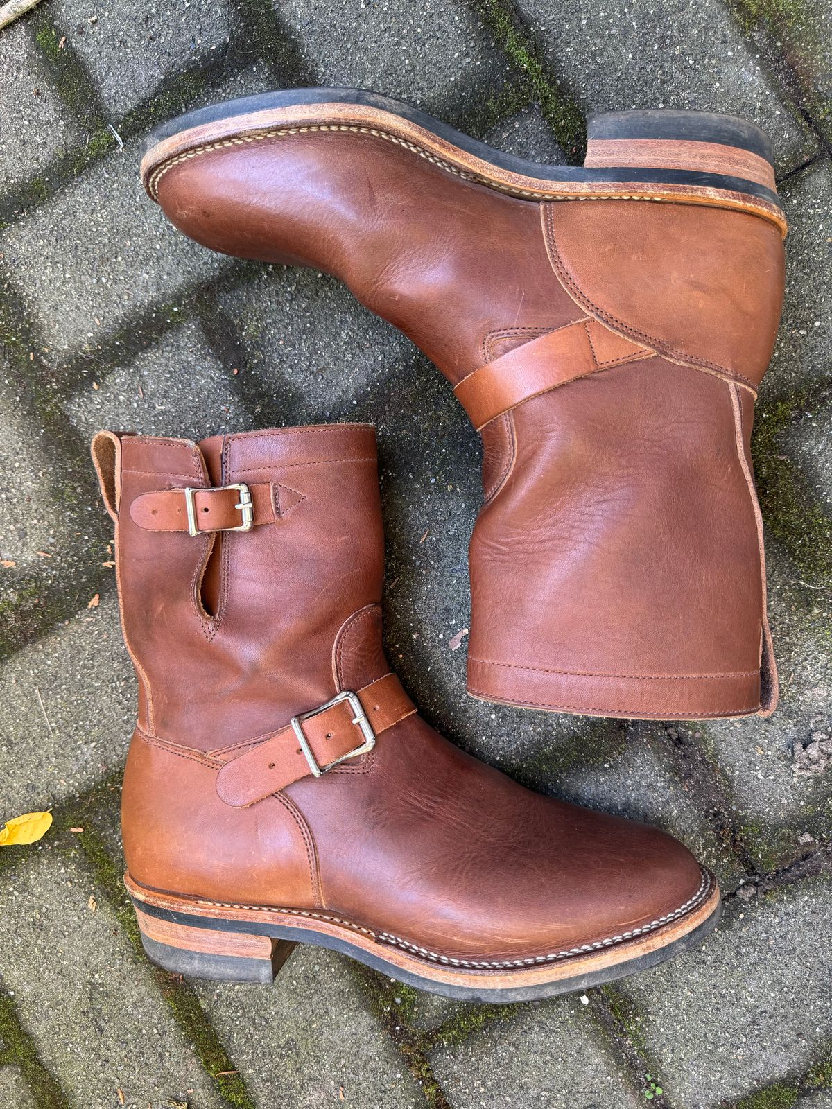 Photo by congressmancuff on November 4, 2025 of the Viberg Engineer in Horween Crust Chromexcel.