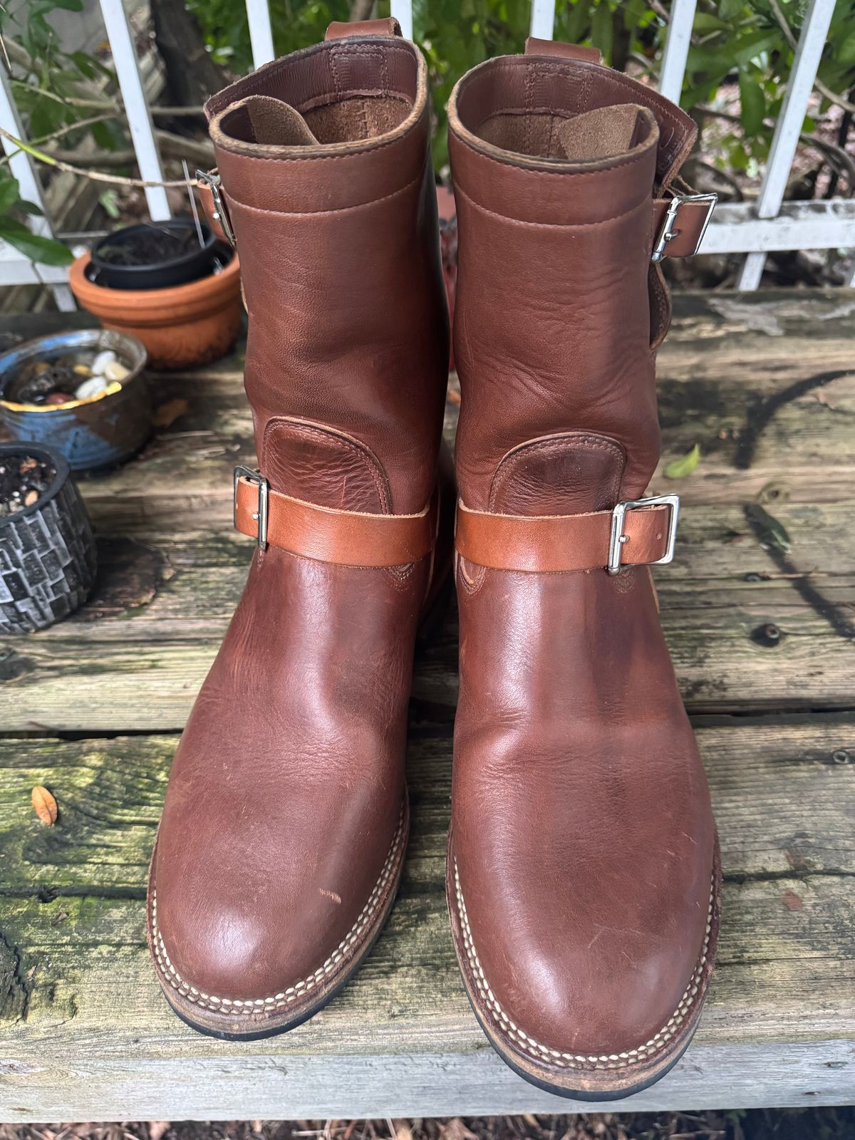 Photo by congressmancuff on January 6, 2026 of the Viberg Engineer in Horween Crust Chromexcel.