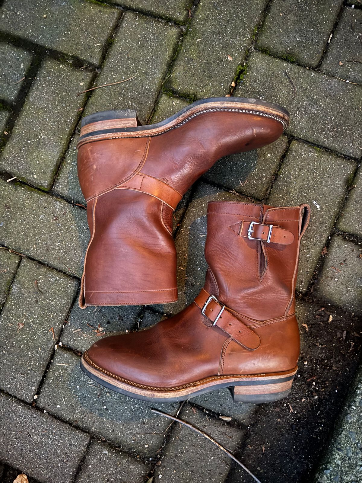 Photo by congressmancuff on February 6, 2026 of the Viberg Engineer in Horween Crust Chromexcel.