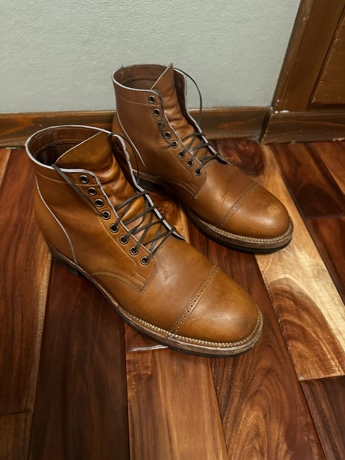 Photo by bbart on December 14, 2024 of the Viberg Service Boot BCT in Horween Oak Chromepak.