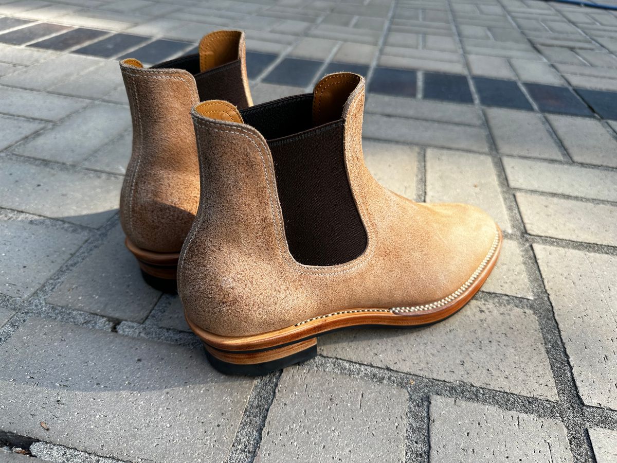Photo by bbart on July 22, 2025 of the Briselblack The Seventh Chelsea Boot in Maryam Natural Horsebutt Roughout.