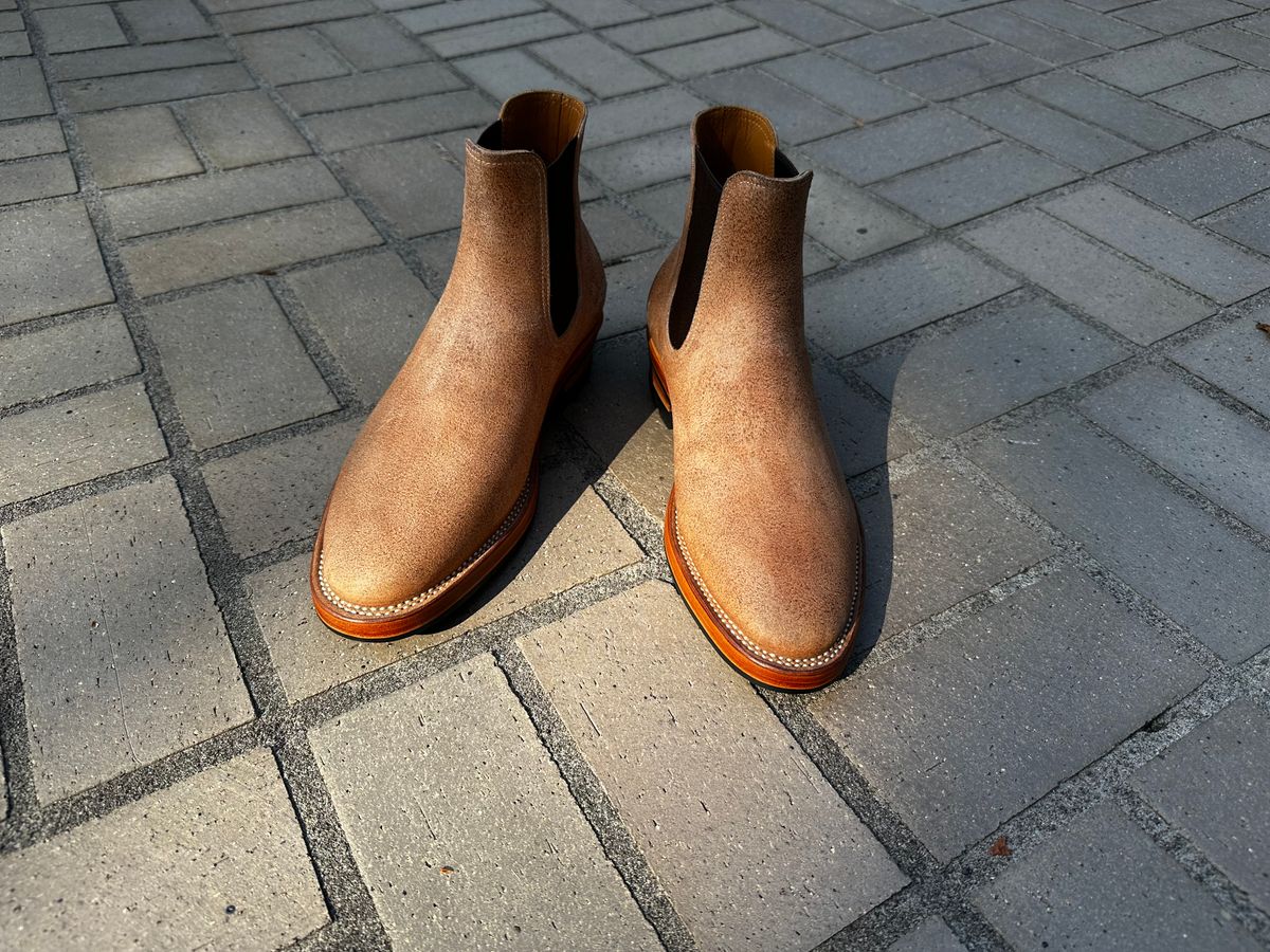 Photo by bbart on July 22, 2025 of the Briselblack The Seventh Chelsea Boot in Maryam Natural Horsebutt Roughout.