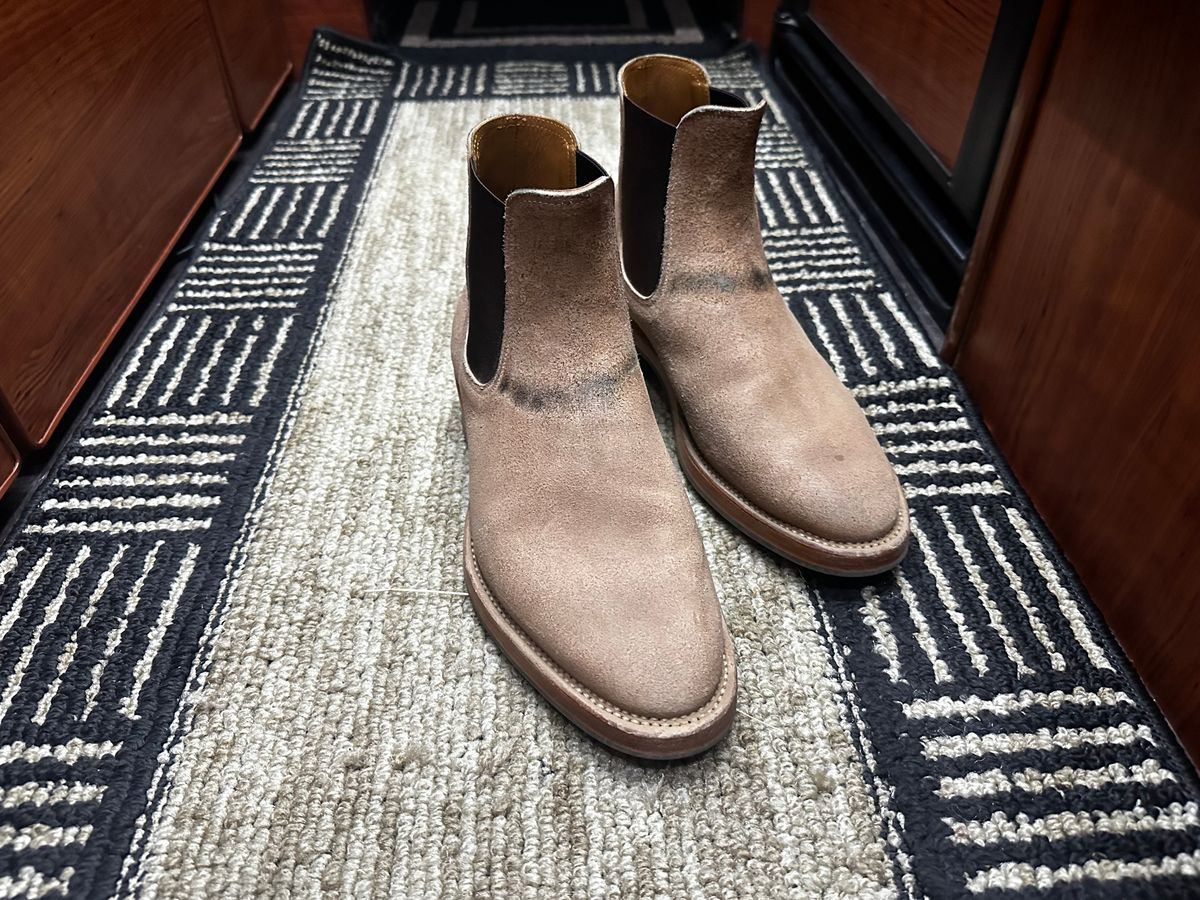 Photo by bbart on August 3, 2025 of the Briselblack The Seventh Chelsea Boot in Maryam Natural Horsebutt Roughout.