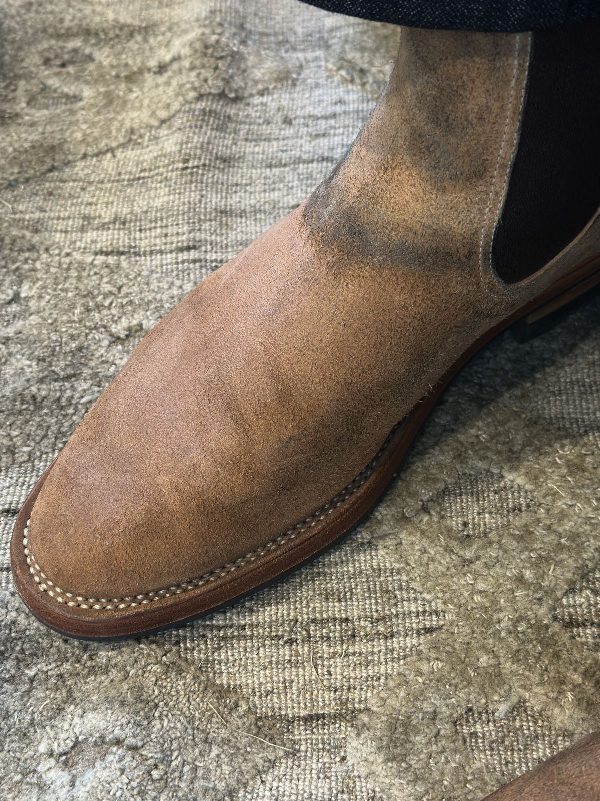 Photo by bbart on October 6, 2025 of the Briselblack The Seventh Chelsea Boot in Maryam Natural Horsebutt Roughout.