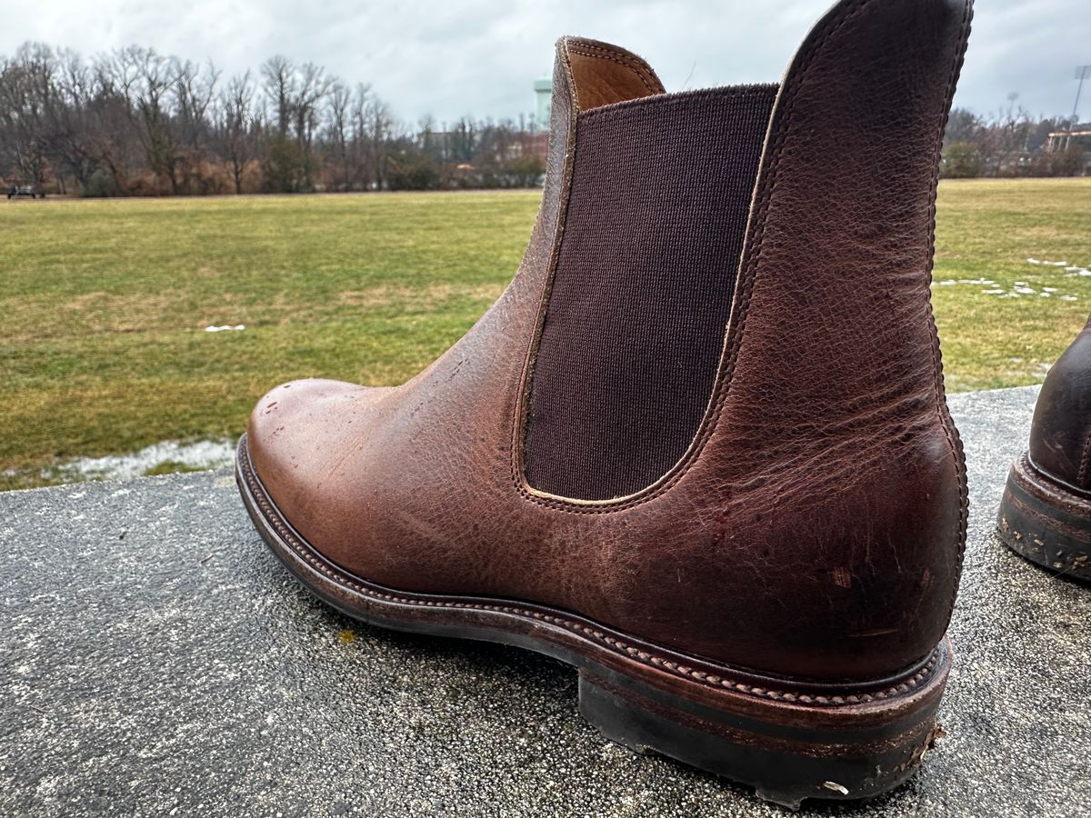 Photo by bbart on January 31, 2025 of the Viberg Chelsea in Horween Rowdy Dachshund.