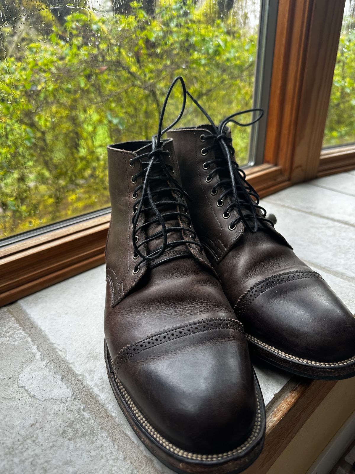 Photo by bbart on March 14, 2025 of the Viberg Service Boot PCT in Maryam 1071 Port Vitello Calf Nubuck.