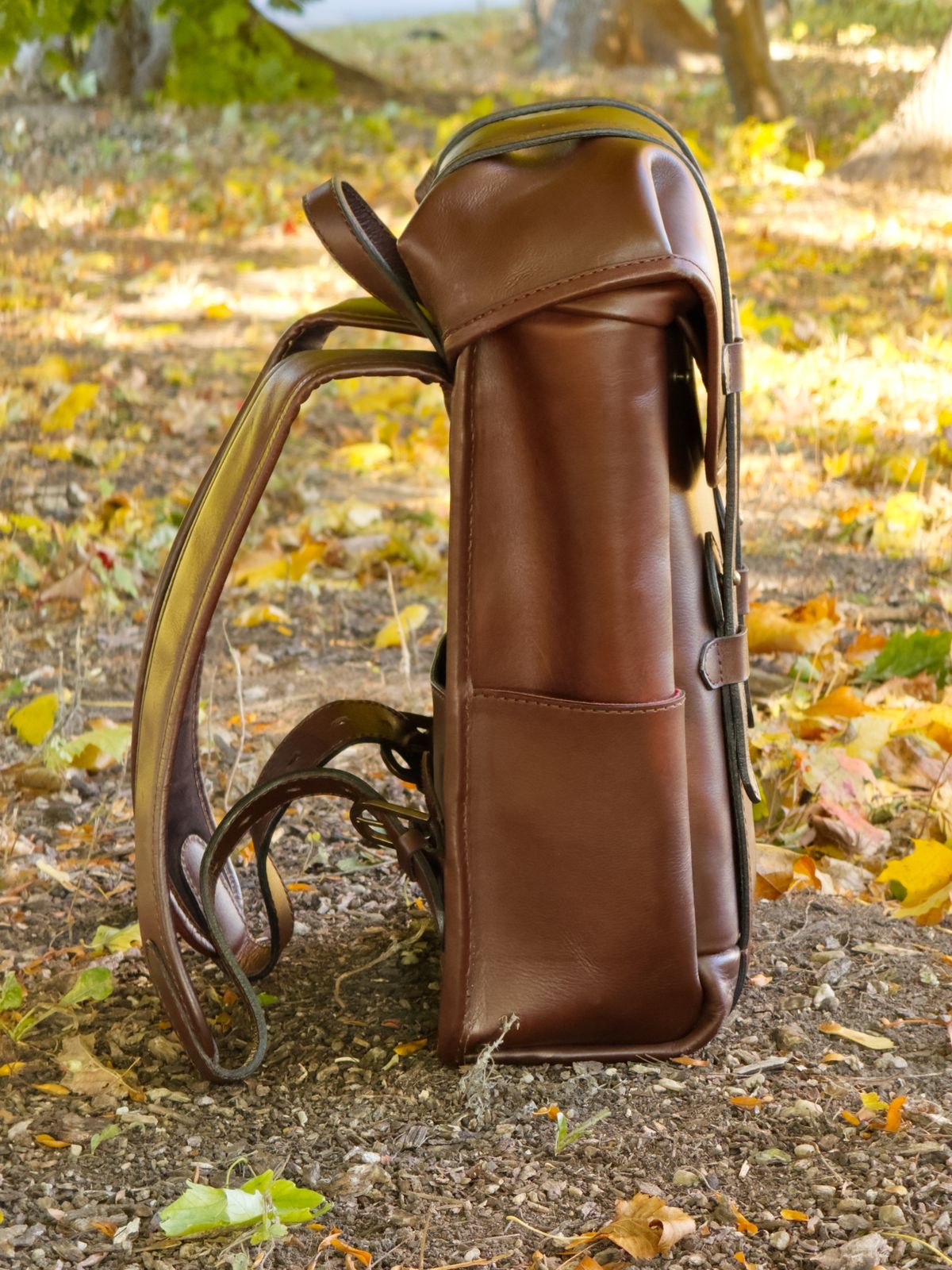 Photo by rigglethor on November 3, 2025 of the Cravar Workpack in Fox Veg Tan.