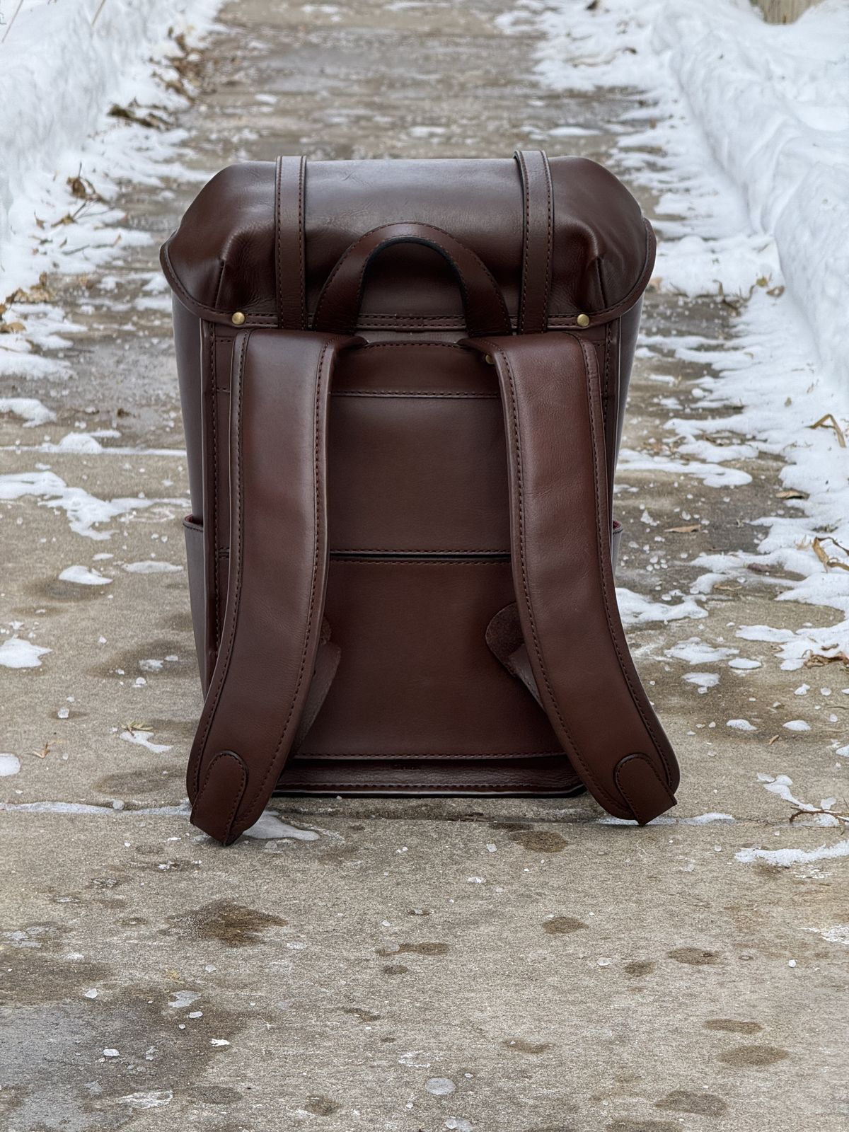 Photo by rigglethor on December 5, 2025 of the Cravar Workpack in Fox Veg Tan.