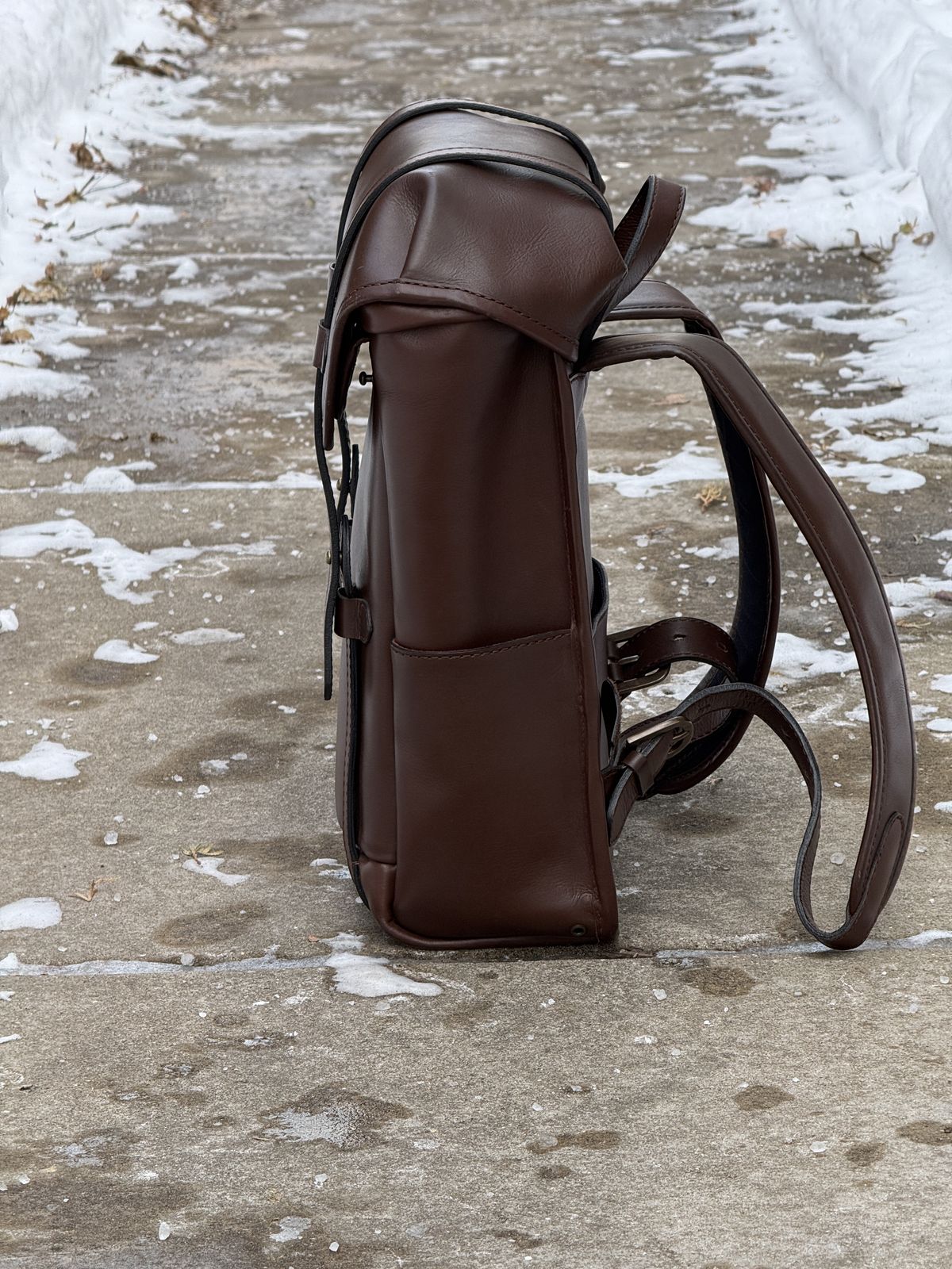 Photo by rigglethor on December 5, 2025 of the Cravar Workpack in Fox Veg Tan.