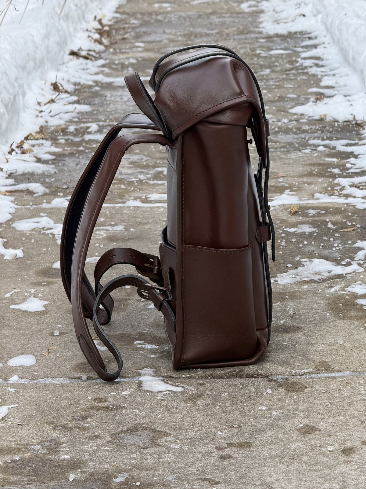 Photo by rigglethor on December 5, 2025 of the Cravar Workpack in Fox Veg Tan.