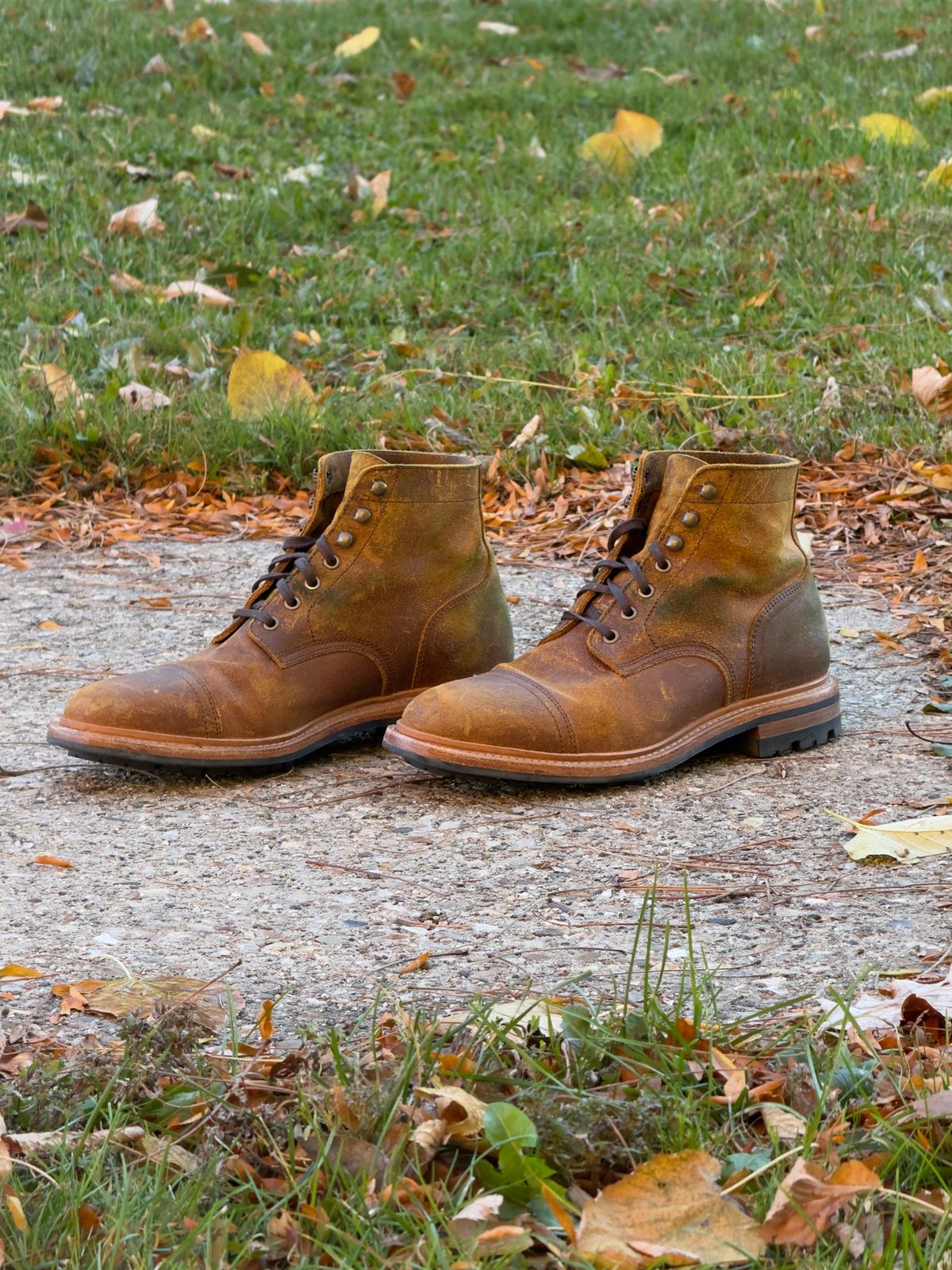 Photo by rigglethor on November 3, 2025 of the Parkhurst The Richmond in Apollo Waxy Commander.