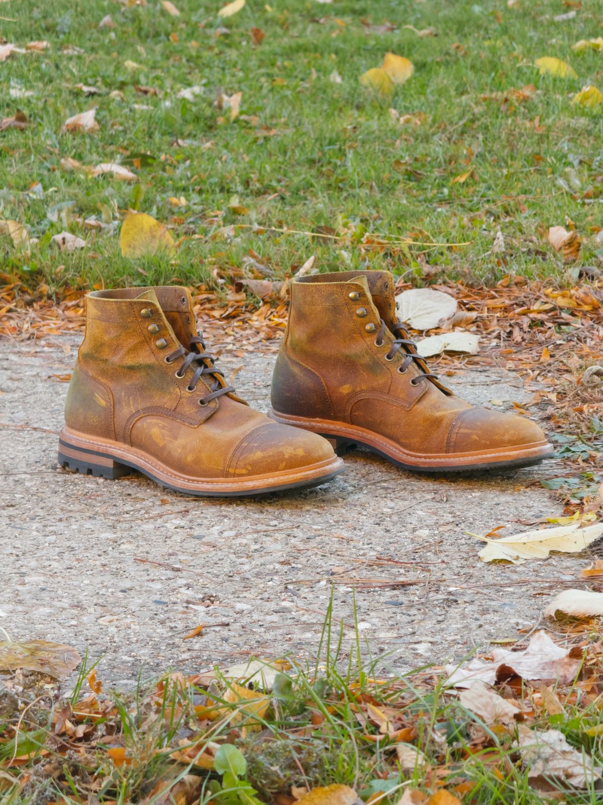 Photo by rigglethor on November 3, 2025 of the Parkhurst The Richmond in Apollo Waxy Commander.