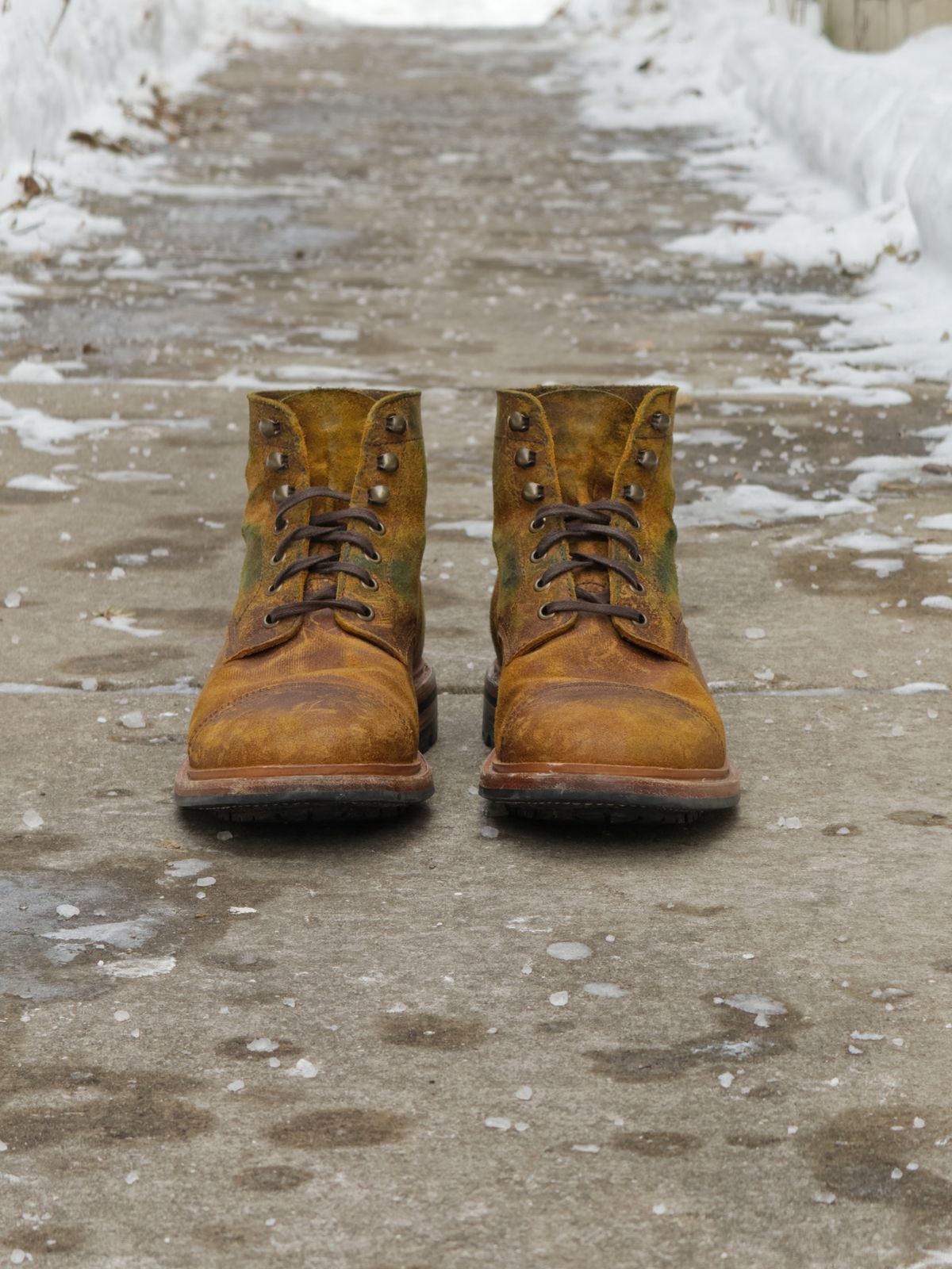 Photo by rigglethor on December 5, 2025 of the Parkhurst The Richmond in Apollo Waxy Commander.