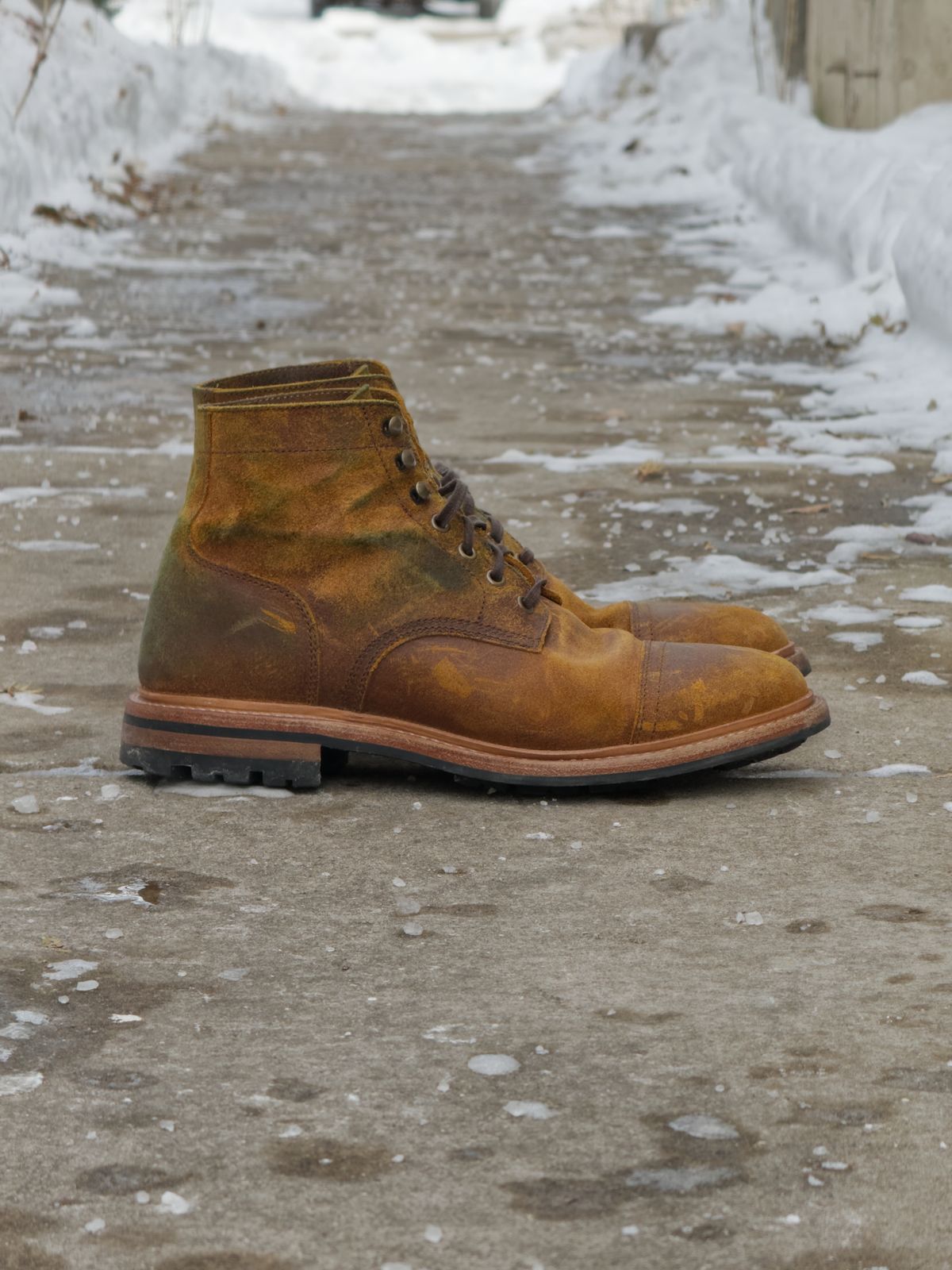 Photo by rigglethor on December 5, 2025 of the Parkhurst The Richmond in Apollo Waxy Commander.