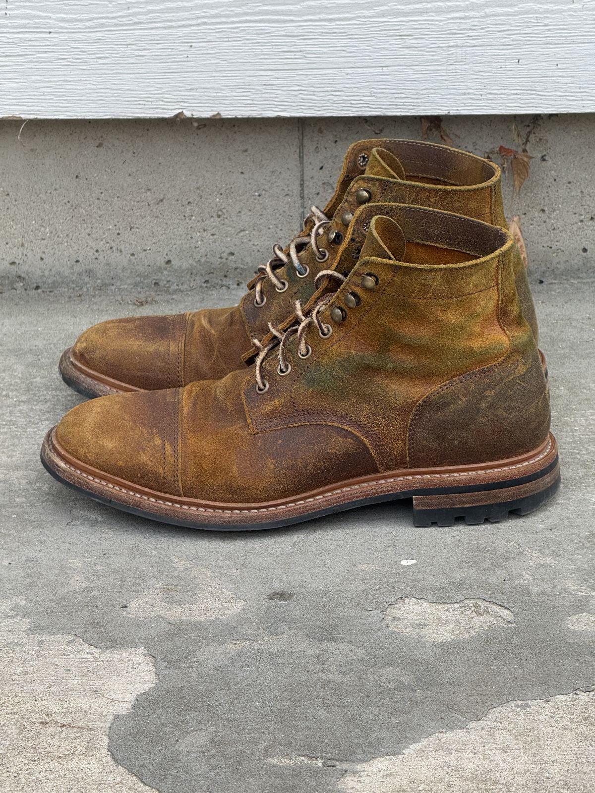 Photo by rigglethor on March 4, 2026 of the Parkhurst The Richmond in Apollo Waxy Commander.