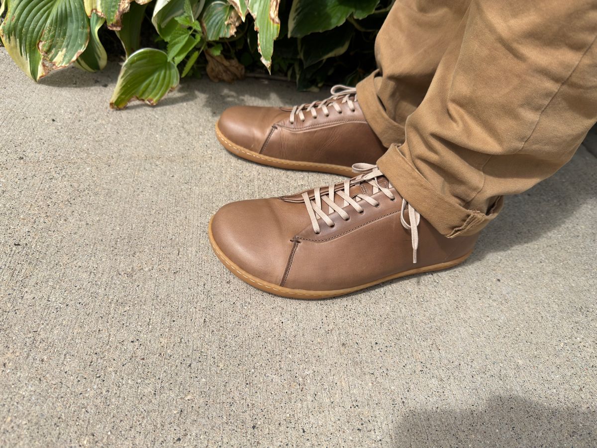 Photo by rigglethor on August 24, 2025 of the Goral Barefoot SMUGS in Horween Natural Chromexcel.