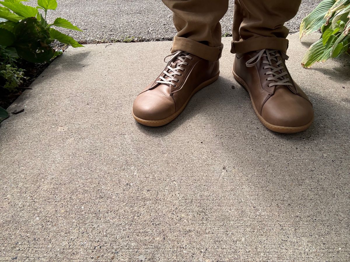 Photo by rigglethor on August 24, 2025 of the Goral Barefoot SMUGS in Horween Natural Chromexcel.