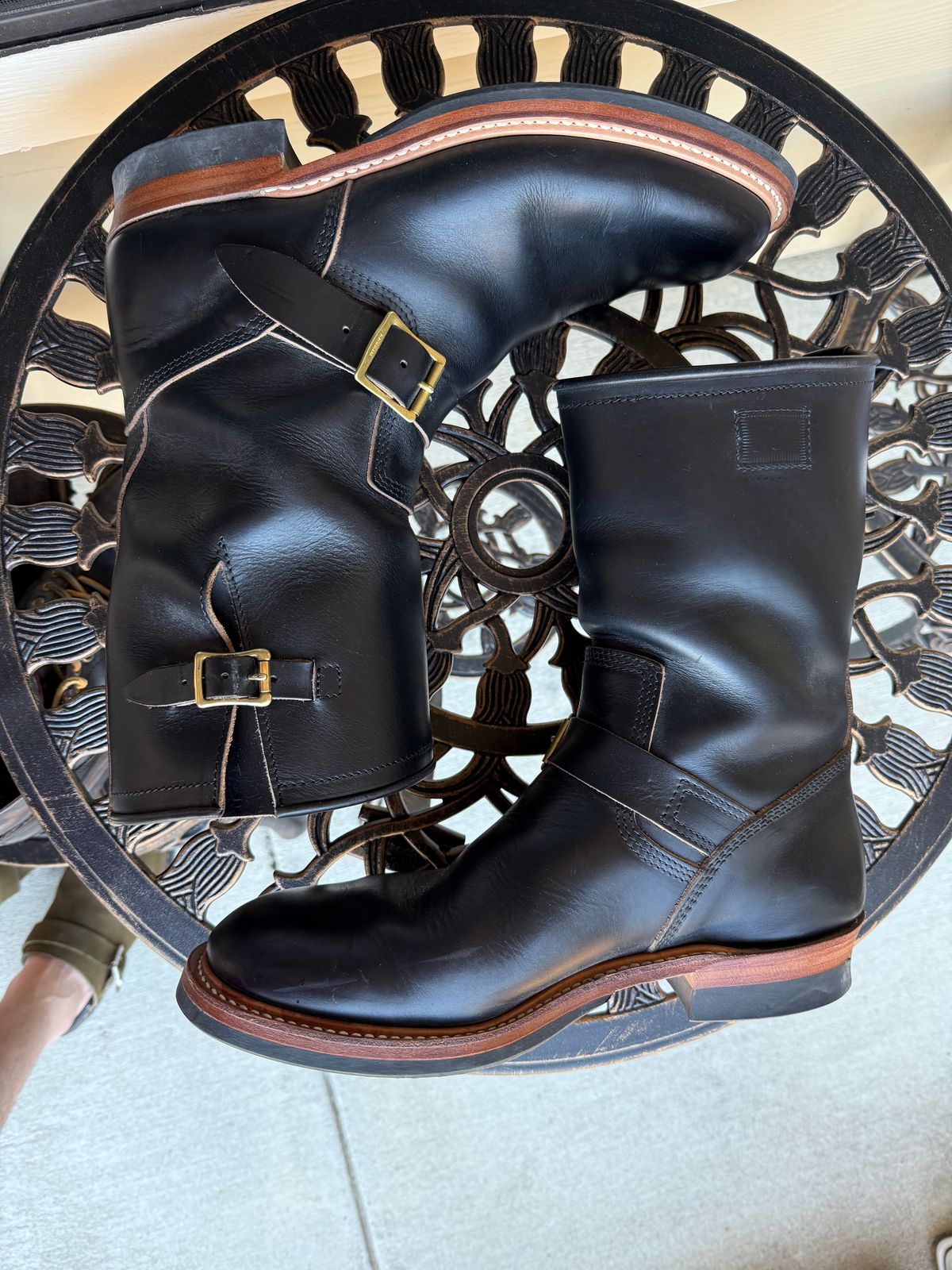 Photo by indi.raw.oninsb on November 5, 2025 of the The Flat Head Engineer Boots in Horween Black Chromexcel.