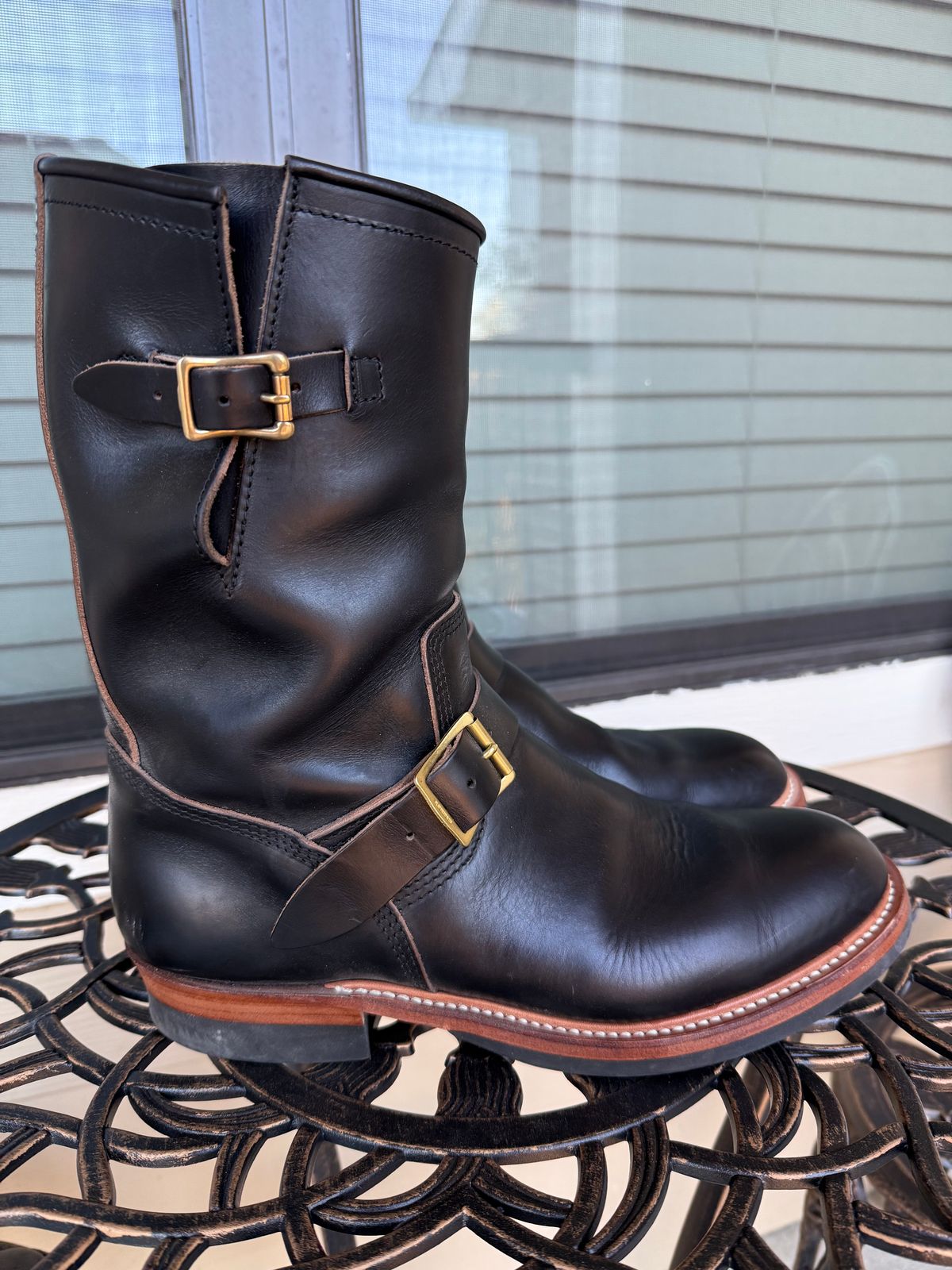 Photo by indi.raw.oninsb on November 5, 2025 of the The Flat Head Engineer Boots in Horween Black Chromexcel.