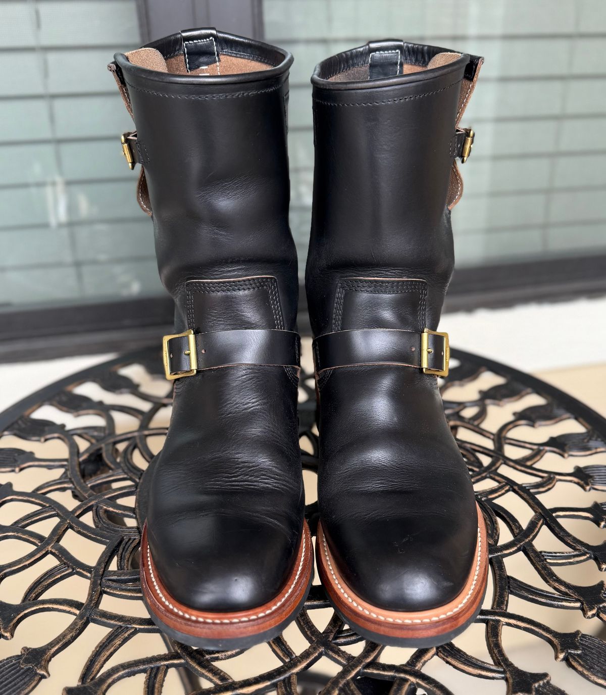 Photo by indi.raw.oninsb on December 1, 2025 of the The Flat Head Engineer Boots in Horween Black Chromexcel.