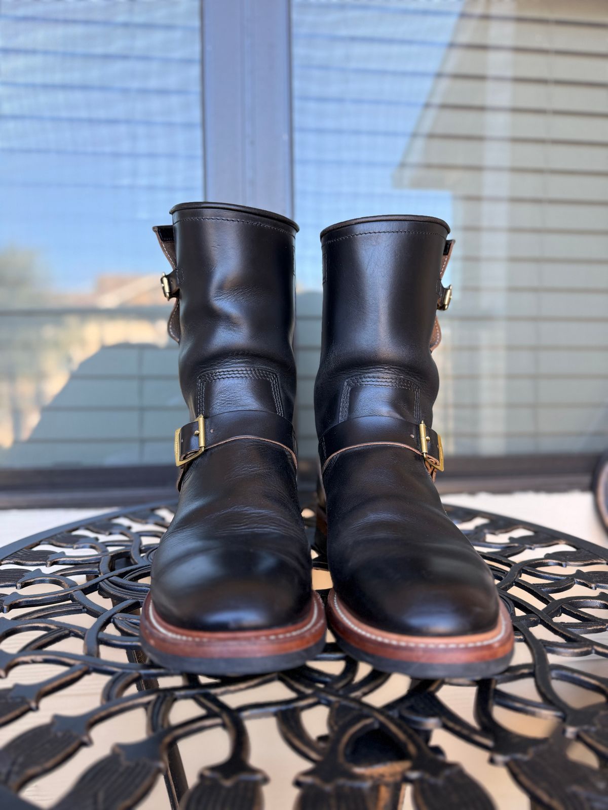 Photo by indi.raw.oninsb on January 2, 2026 of the The Flat Head Engineer Boots in Horween Black Chromexcel.