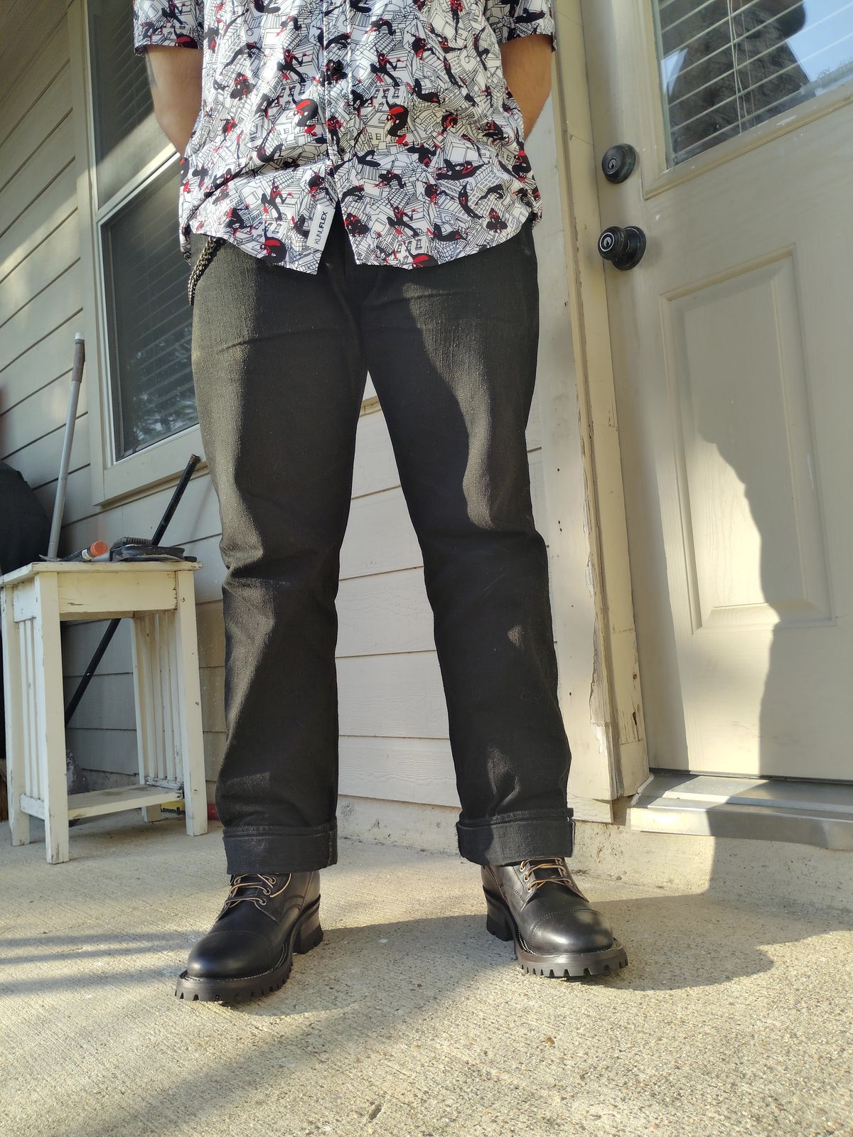 Photo by SwankeLorde on October 14, 2024 of the Pure Blue Japan TCD-003-BK in 14oz. Slub Teacore Denim - Double Black X Brown Core.
